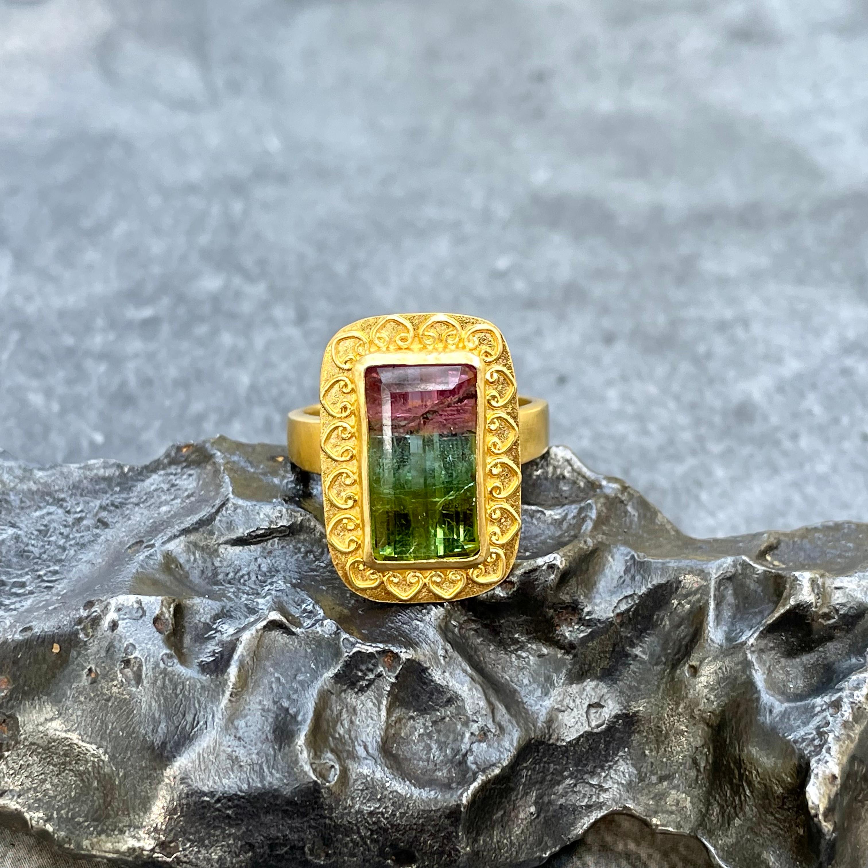 Steven Battelle 5.1 Carats Watermelon Tourmaline 22K Gold Ring For Sale 3