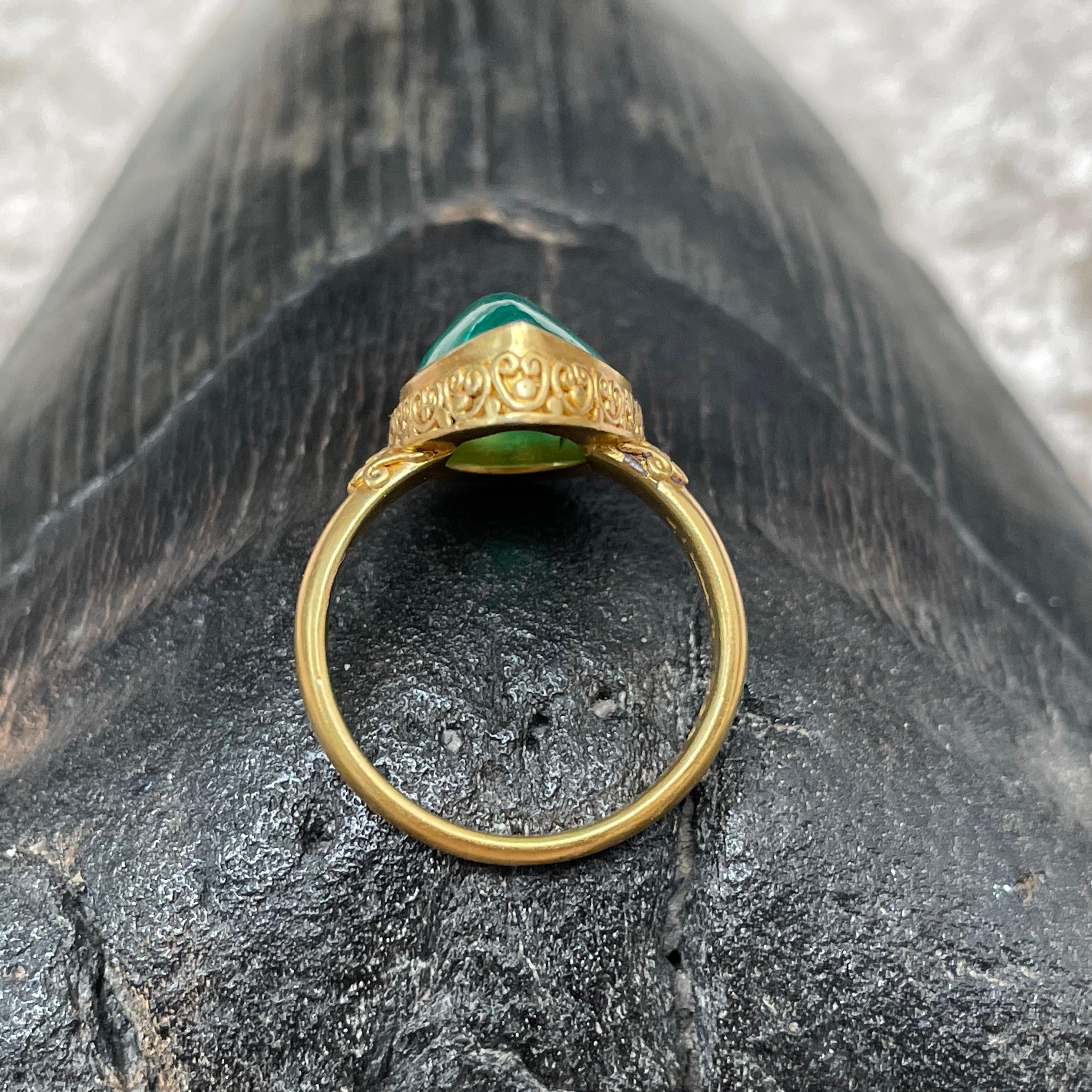 5.2 Carats Cabochon Emerald 22k Gold Ring 3