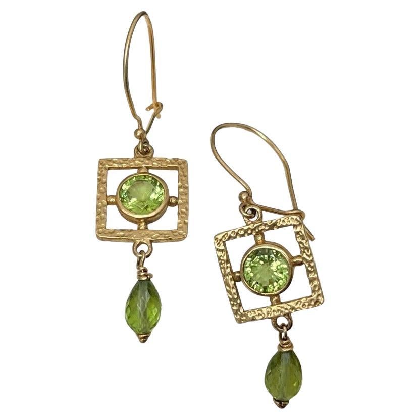 Steven Battelle 5.2 Carats Peridot 18K Gold Wire Earrings