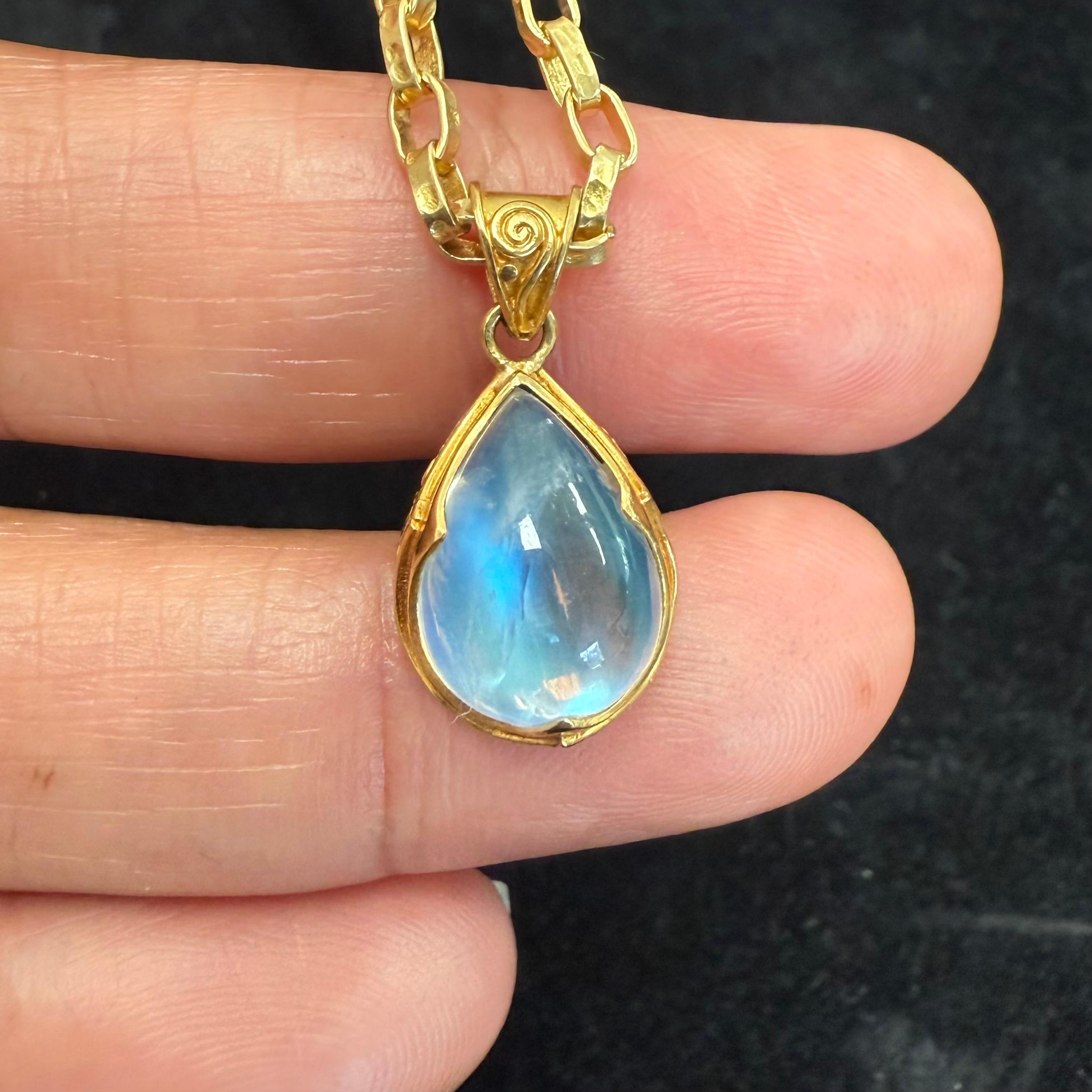 Pendentif en or 18 carats Steven Battelle 5,3 carats pierre de lune arc-en-ciel Neuf - En vente à Soquel, CA