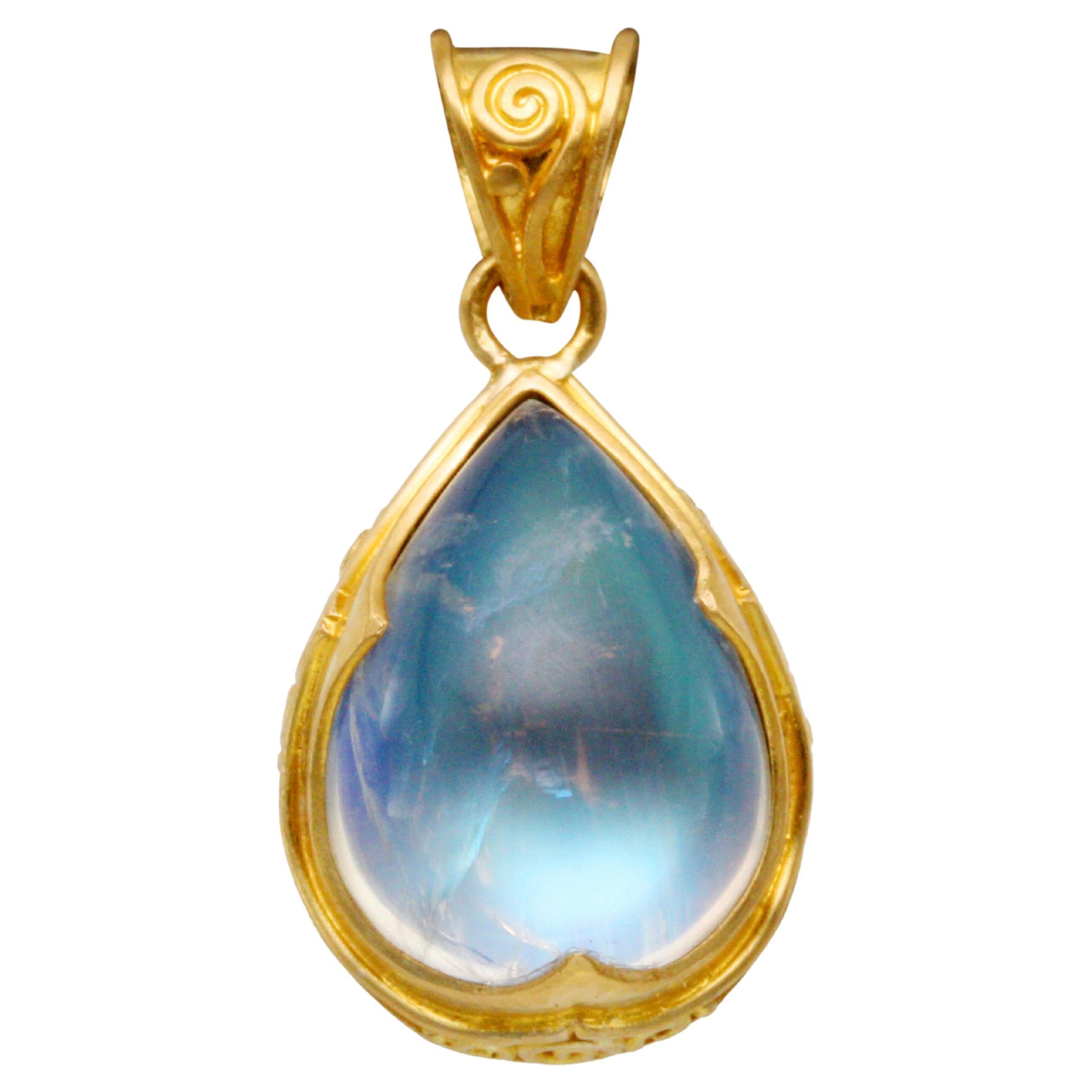 Steven Battelle 5.3 Carats Rainbow Moonstone 18K Gold Pendant