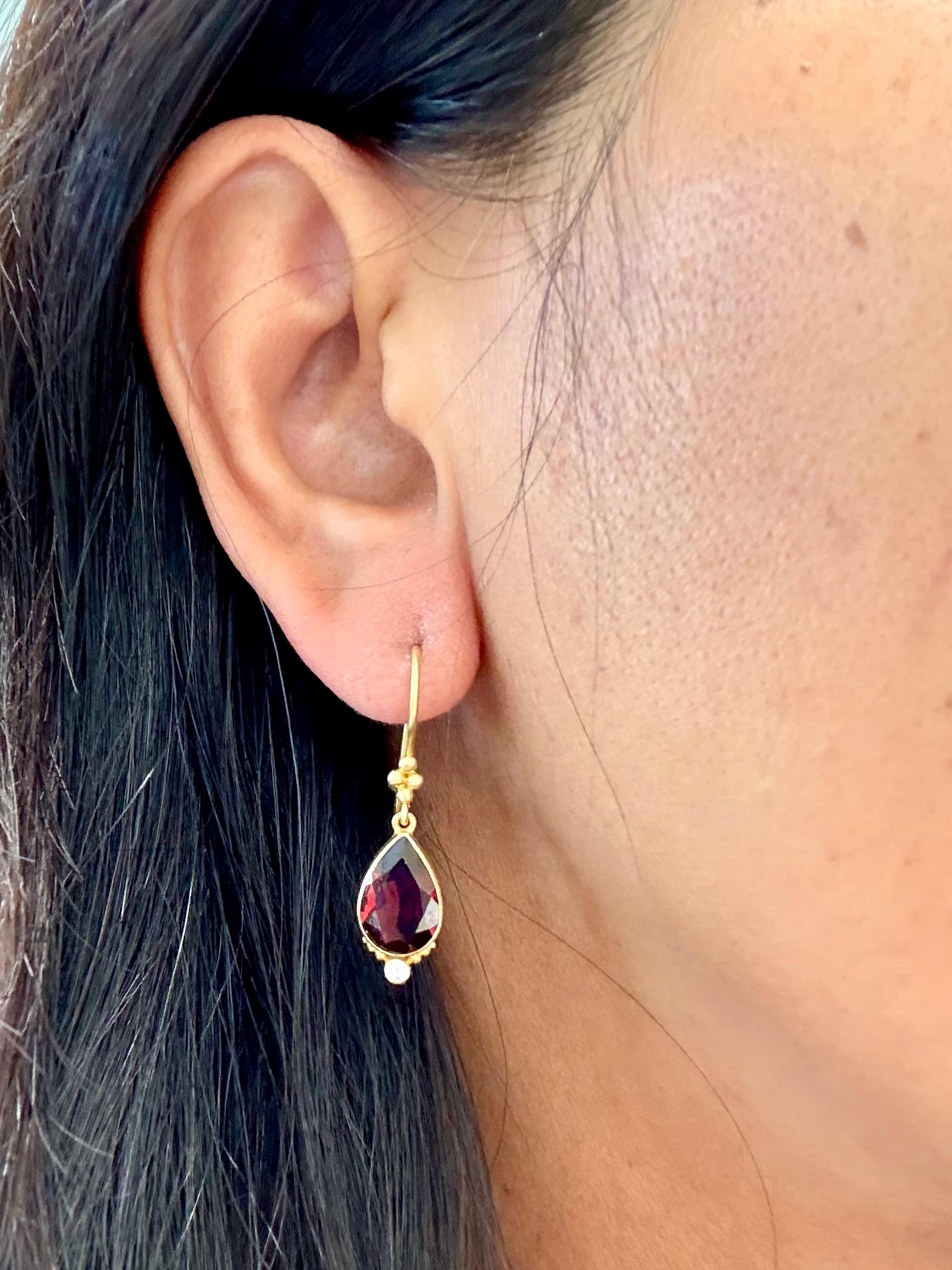 Steven Battelle 5.6 Carats Mozambique Garnet Diamond 18K Gold Earrings For Sale 3