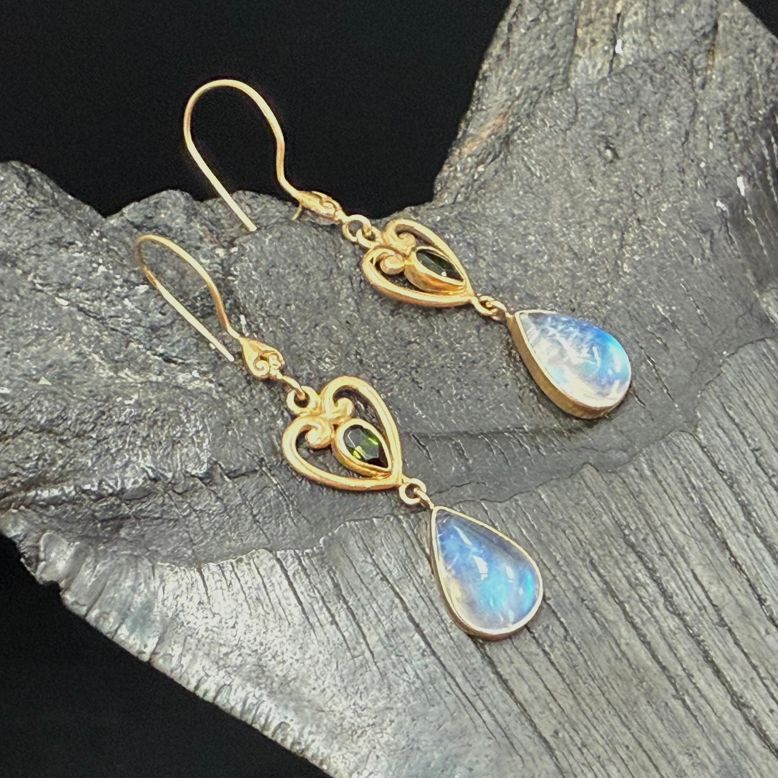 Steven Battelle 5.6 Carats Rainbow Moonstone Green Tourmaline 18K Gold Earrings 1