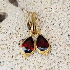 Steven Battelle 5.8 Carats Mozambique Garnet 18K Gold Earrings