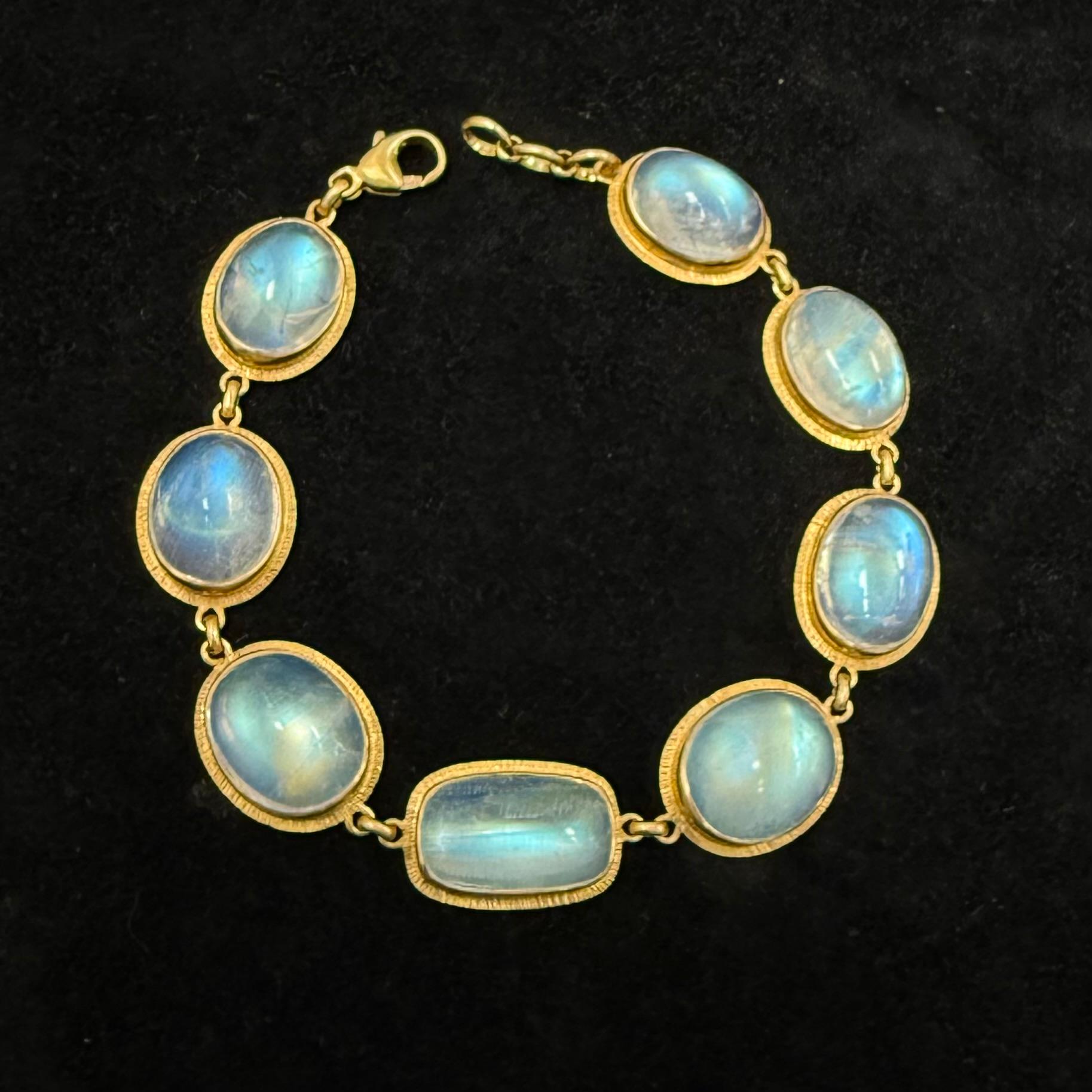 Steven Battelle 59 Carati Pietra di Luna Arcobaleno Bracciale in Oro/Argento 18K in vendita 2