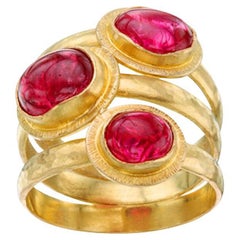 Steven Battelle 5.9 Carats Triple Spinel 18K Gold Ring