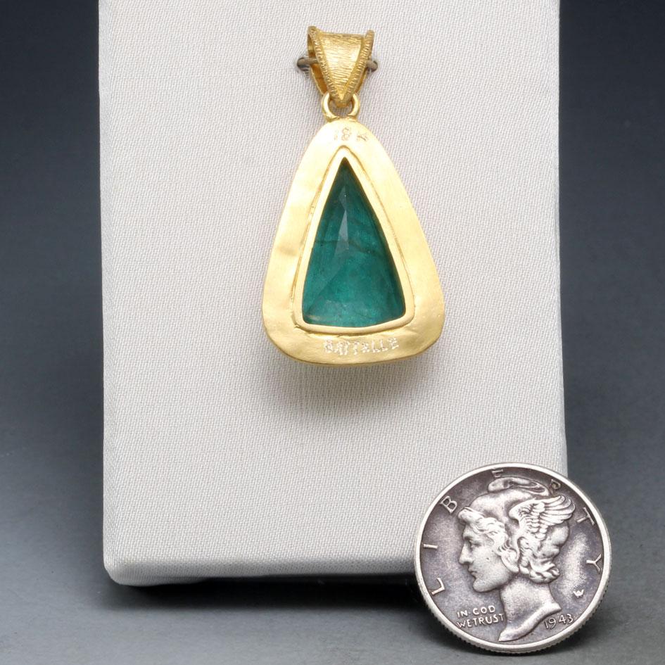 Contemporary Steven Battelle 6.2 Carats Brazilian Emerald Diamond 18K Gold Pendant For Sale