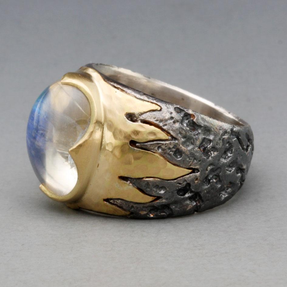 Cabochon Steven Battelle 7.2 Carats Rainbow Moonstone Oxidized Silver and 18k Gold Ring For Sale