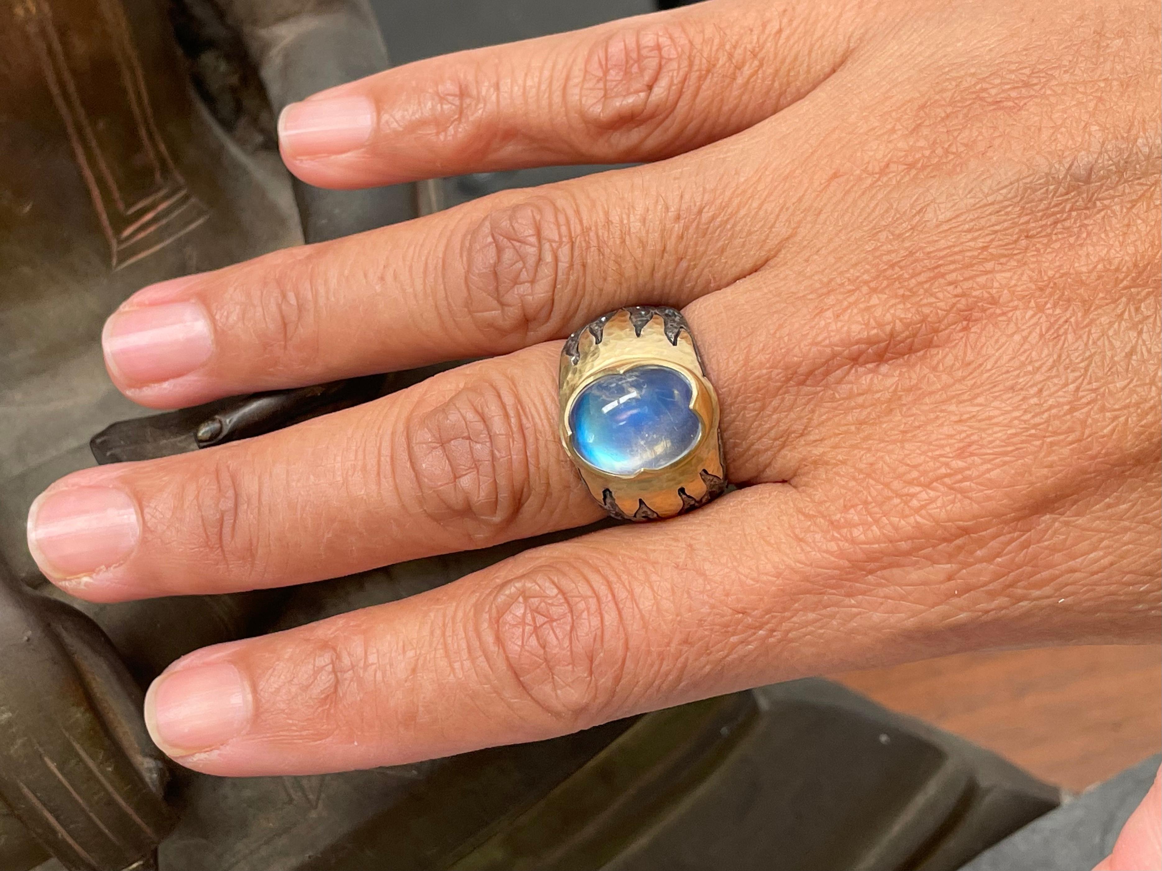 Steven Battelle 7.2 Carats Rainbow Moonstone Oxidized Silver and 18k Gold Ring For Sale 2