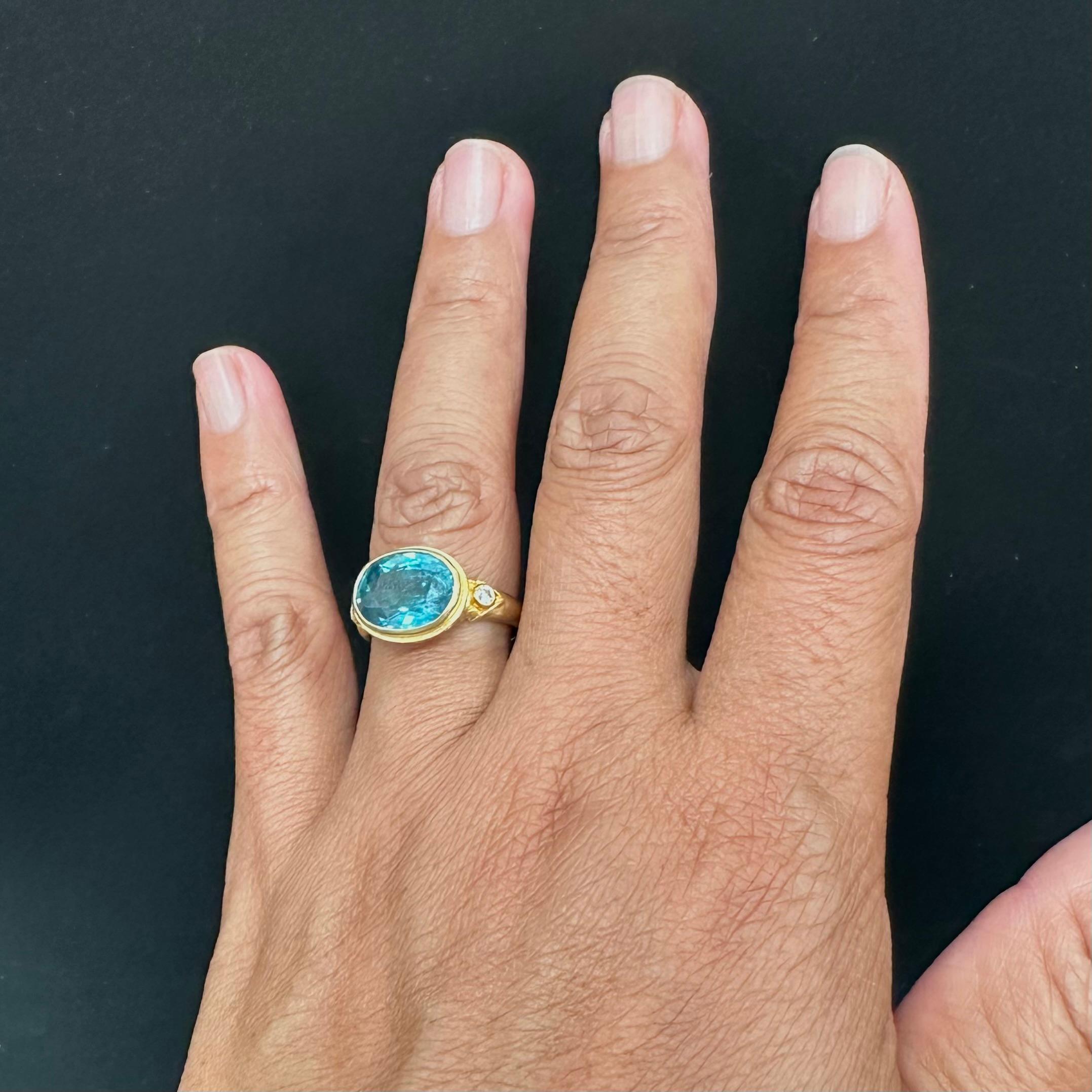 Steven Battelle 7.4 Carats Blue Zircon Diamonds 18K Gold Ring For Sale 4