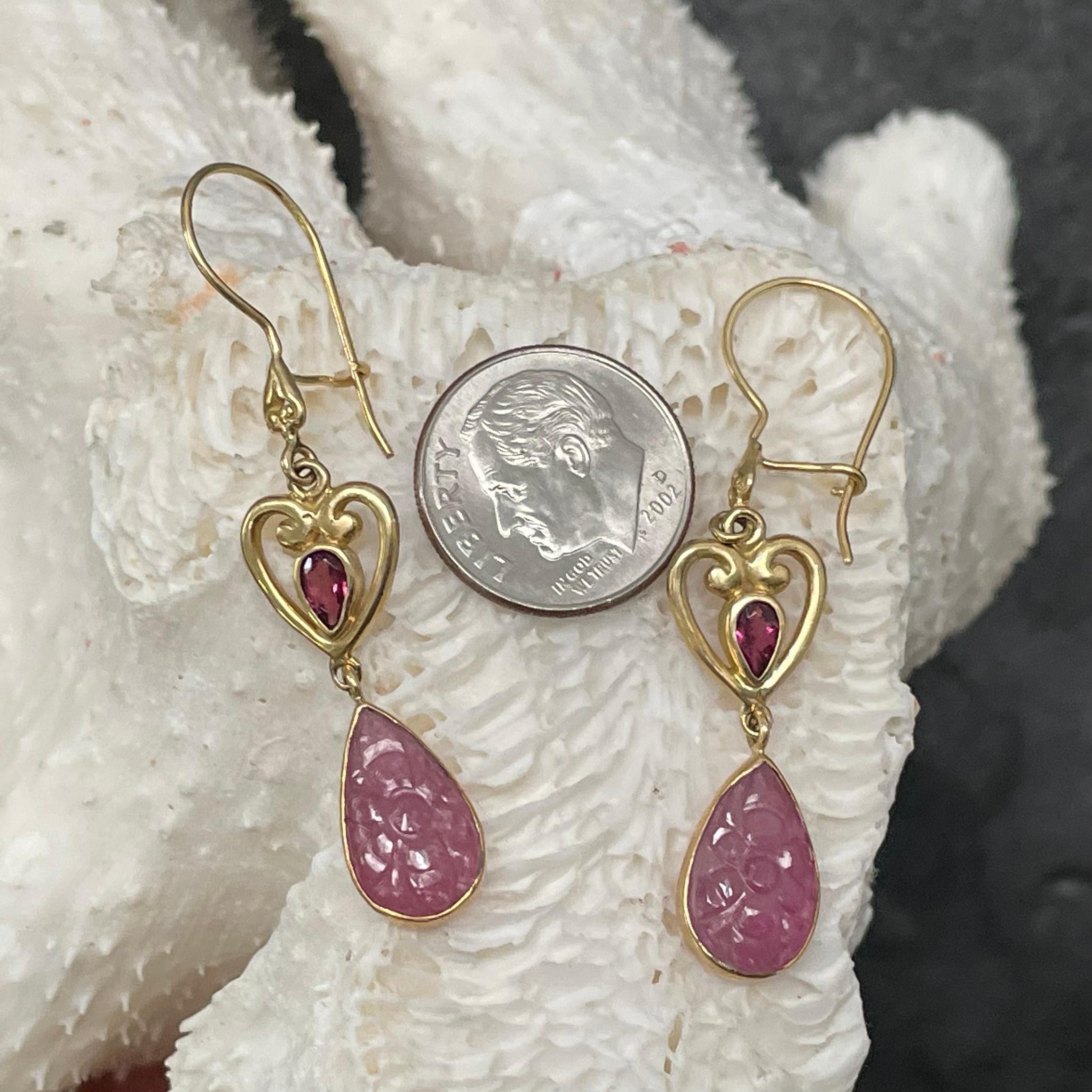 Contemporary Steven Battelle 7.4 Carats Ruby Pink Tourmaline 18K Gold Wire Earrings For Sale