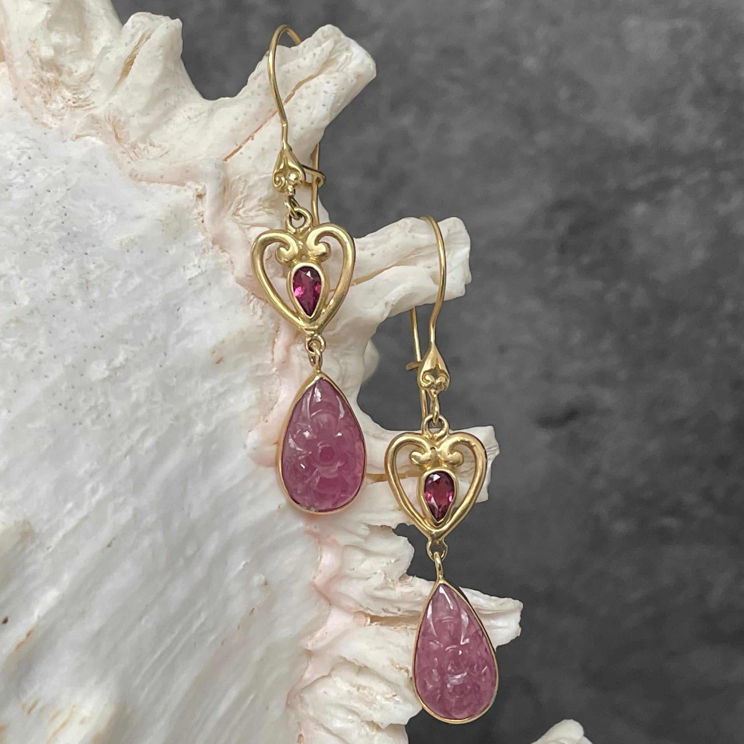 Steven Battelle 7.4 Carats Ruby Pink Tourmaline 18K Gold Wire Earrings In New Condition For Sale In Soquel, CA