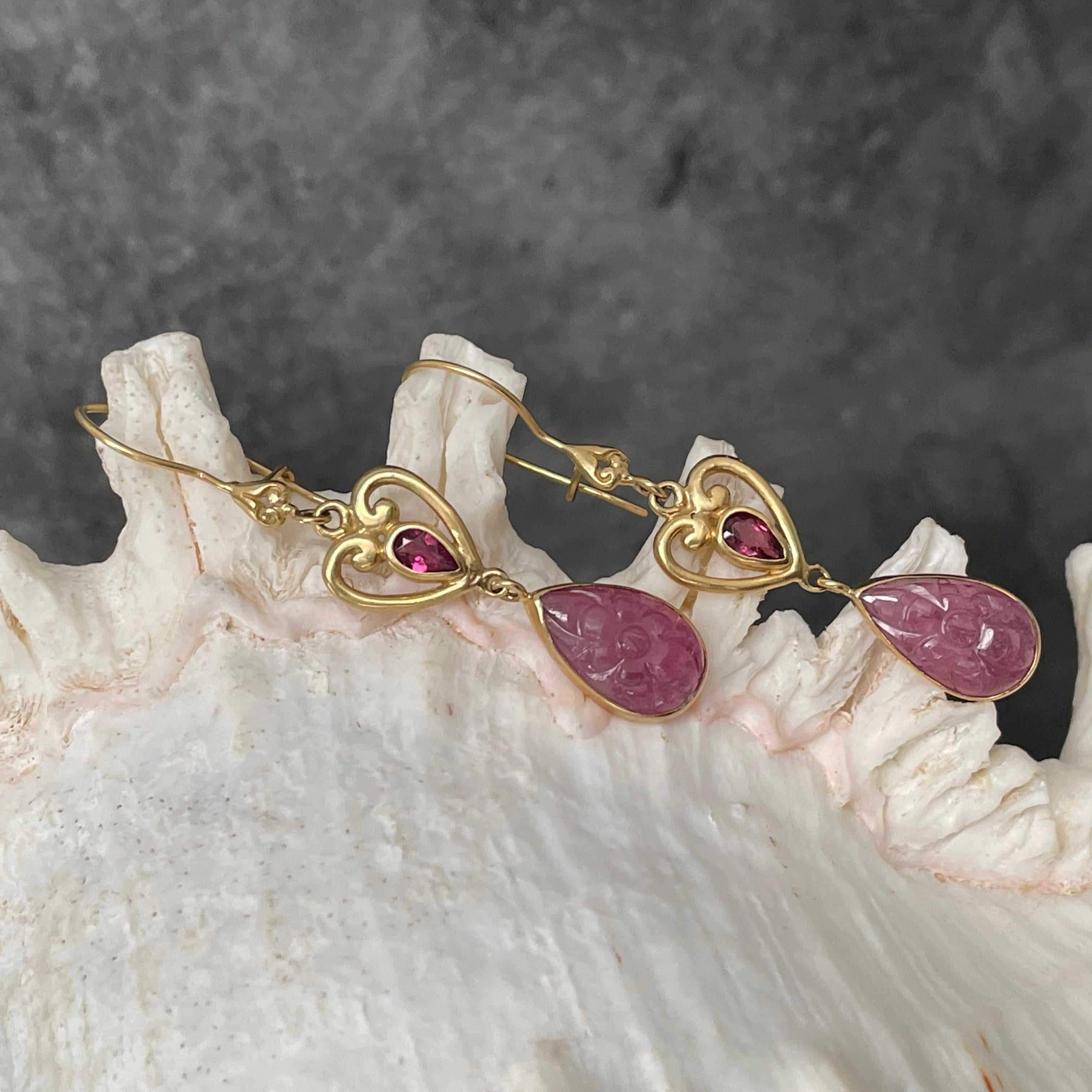 Women's Steven Battelle 7.4 Carats Ruby Pink Tourmaline 18K Gold Wire Earrings For Sale