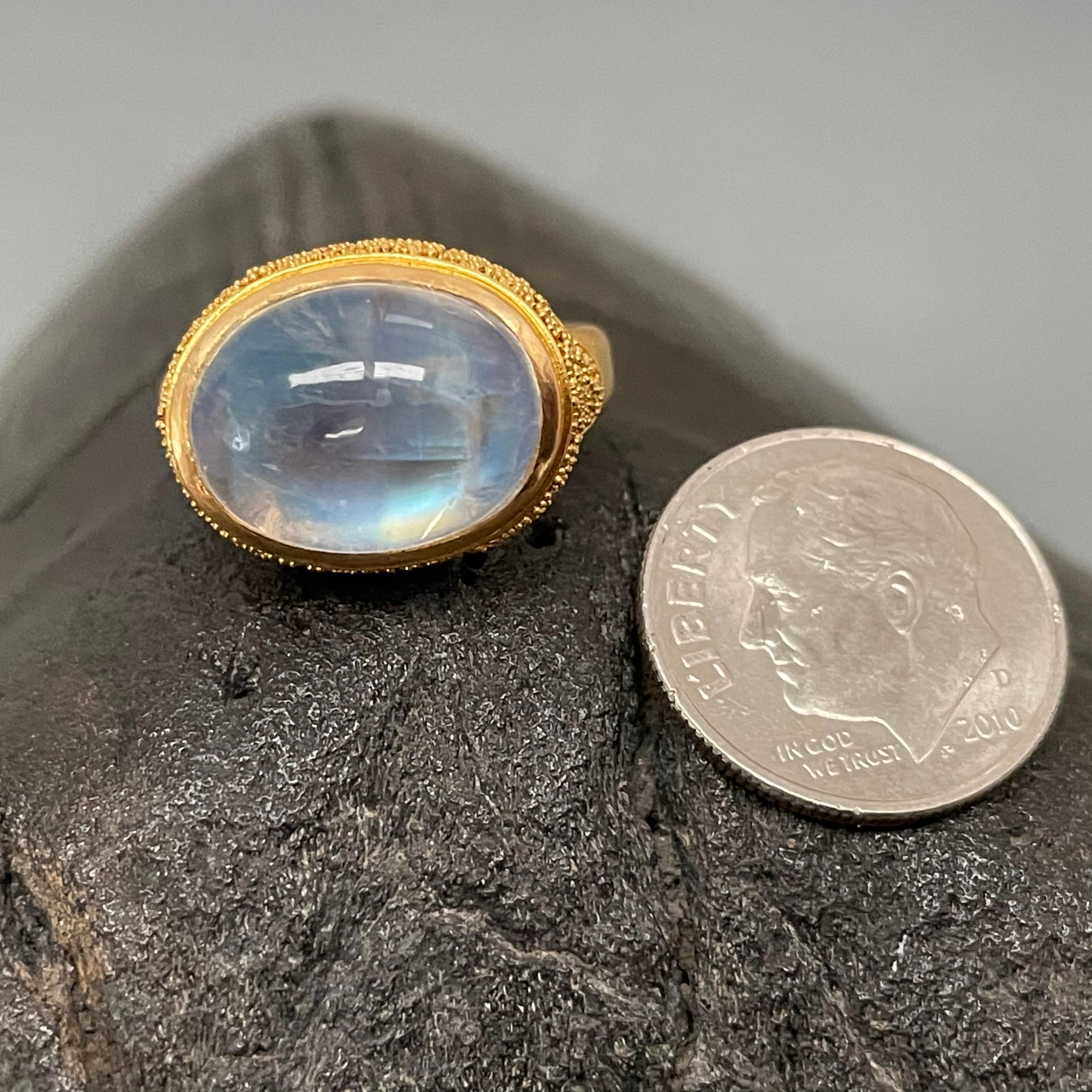 Steven Battelle 7.6 Carats Rainbow Moonstone 22K Gold Large Ring In New Condition For Sale In Soquel, CA