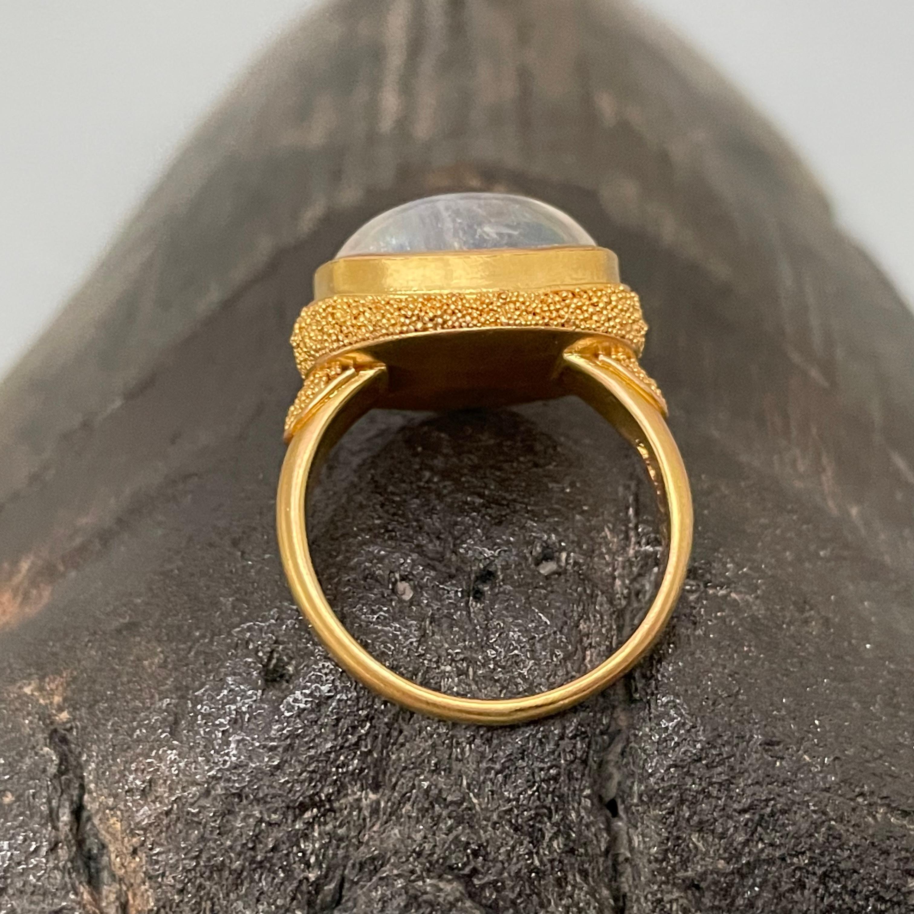 Women's or Men's Steven Battelle 7.6 Carats Rainbow Moonstone 22K Gold Large Ring For Sale