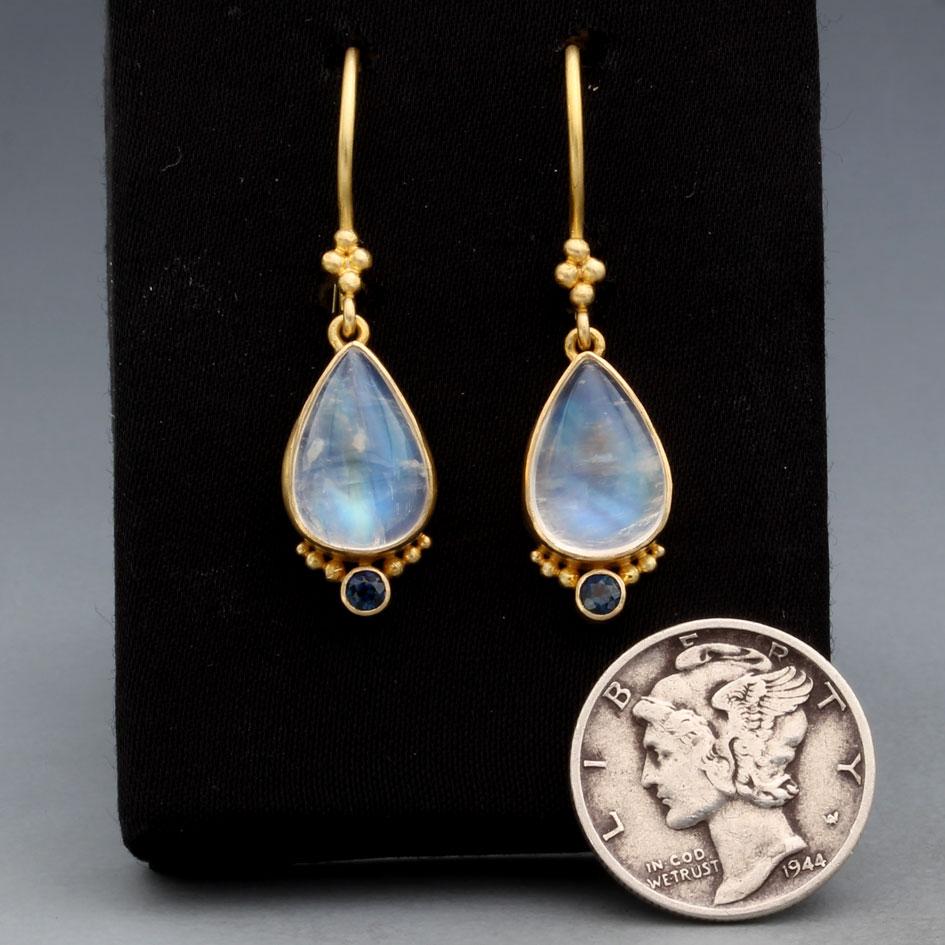 Women's Steven Battelle 7.7 Carats Rainbow Moonstone Blue Sapphire 18K Gold Earrings For Sale