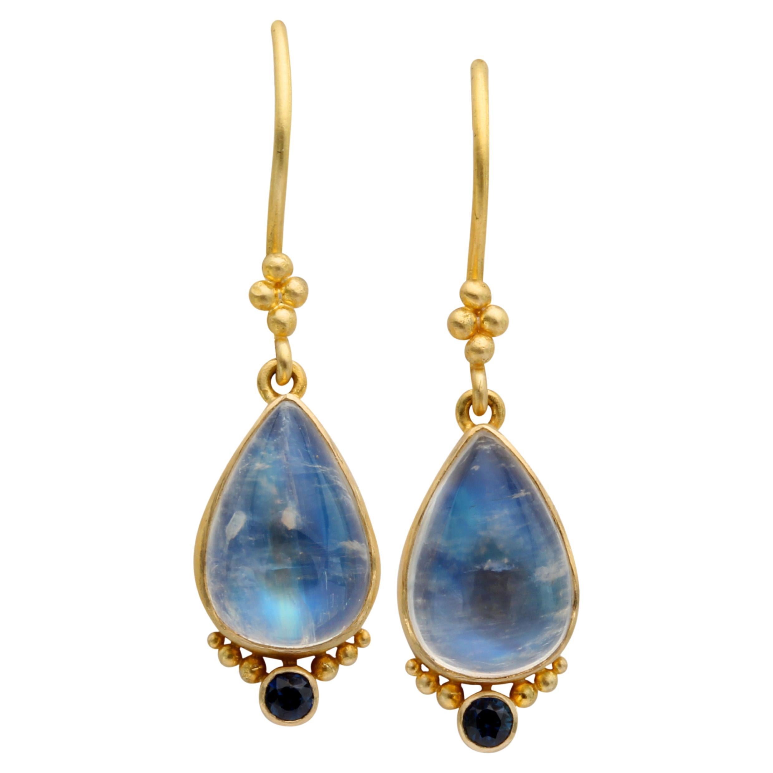 Steven Battelle 7.7 Carats Rainbow Moonstone Blue Sapphire 18K Gold Earrings