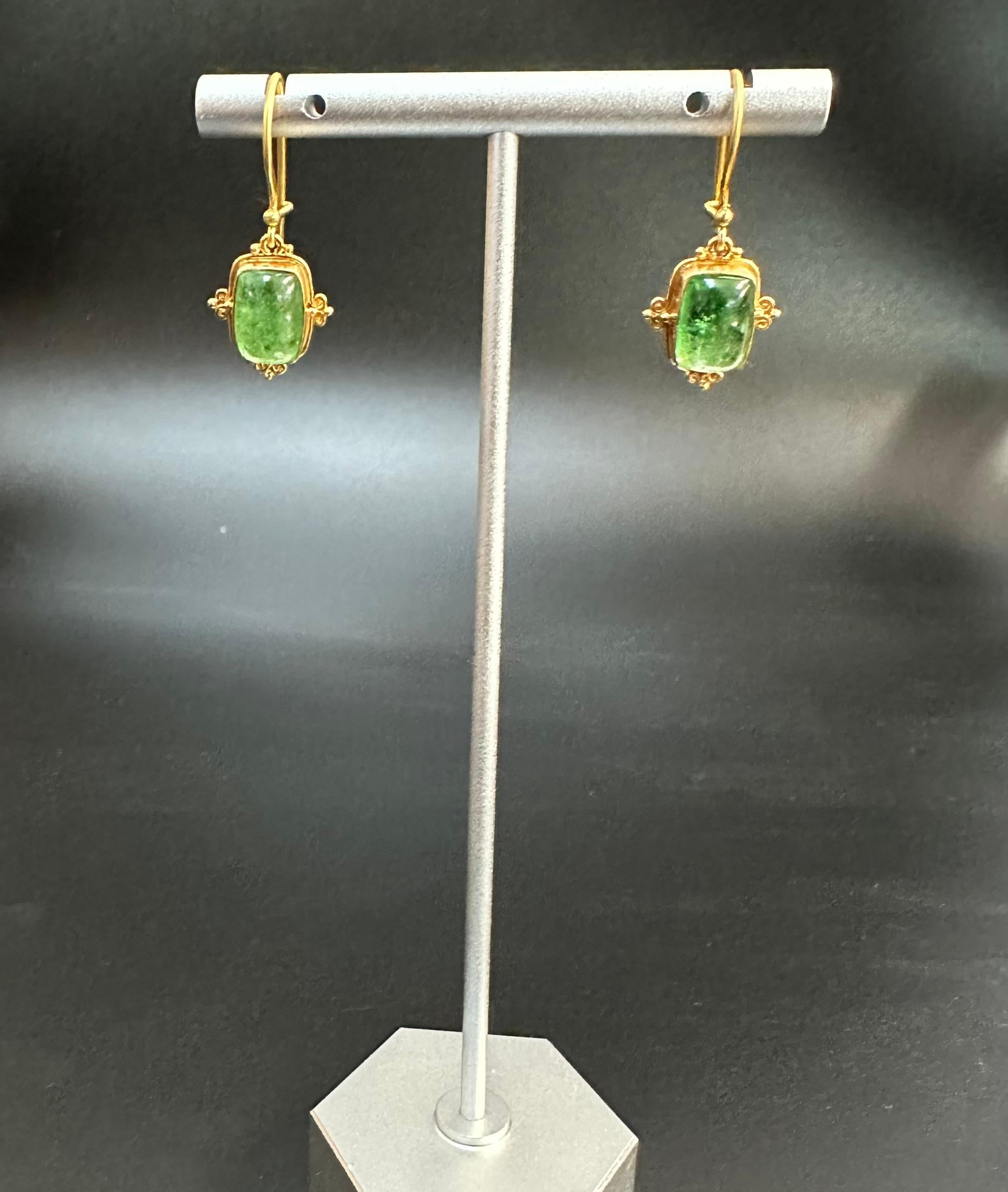 Steven Battelle 7.7 Carats Tsavorite Cabochon 18K Gold Wire Earrings For Sale 6