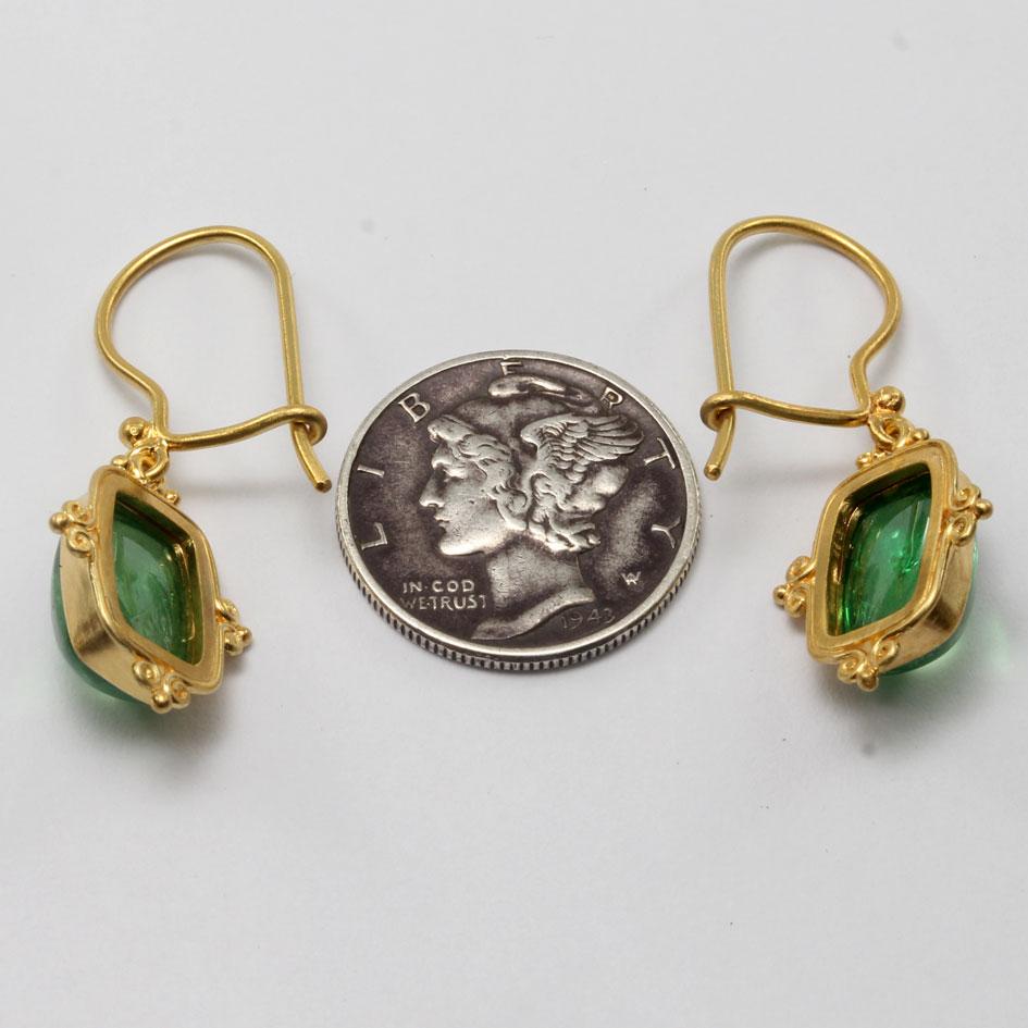 Women's Steven Battelle 7.7 Carats Tsavorite Cabochon 18K Gold Wire Earrings For Sale