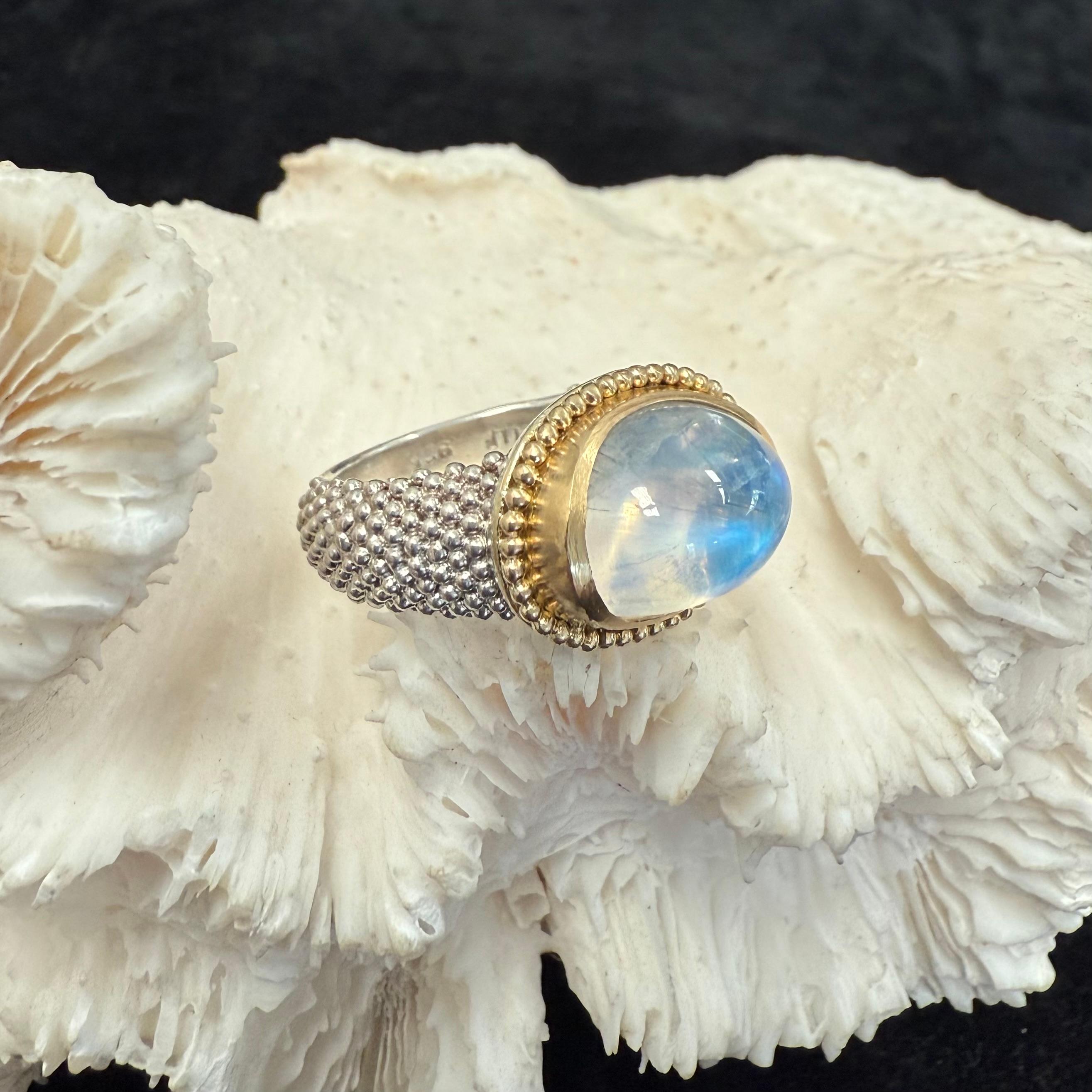 Steven Battelle 7,8 Karat Regenbogen Mondstein 18K Gold / Sterling Ring im Angebot 4