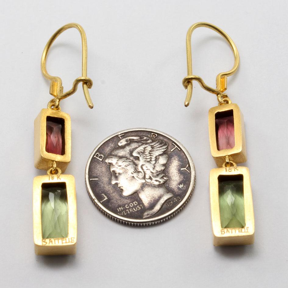 Contemporary Steven Battelle 7.9 Carats Pink And Green Tourmaline 18K Gold Earrings For Sale