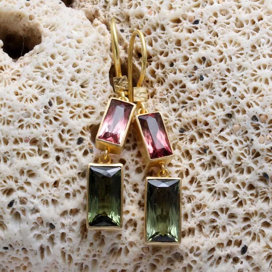 Steven Battelle 7.9 Carats Pink And Green Tourmaline 18K Gold Earrings In New Condition For Sale In Soquel, CA
