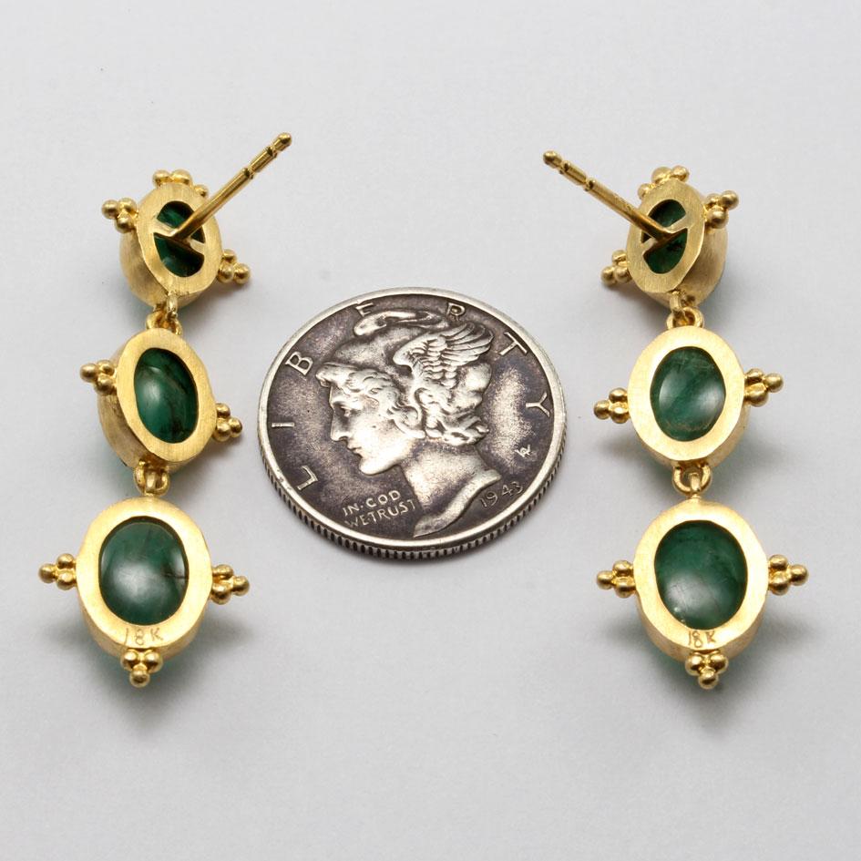 Steven Battelle 8.1 Carats Cabochon Emerald 18K Gold Post Earrings In New Condition For Sale In Soquel, CA