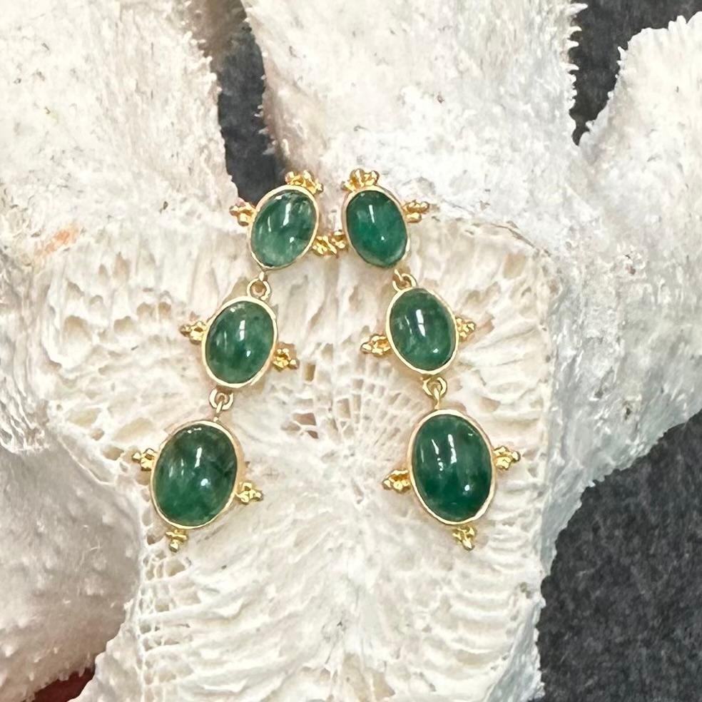 Steven Battelle 8.1 Carats Cabochon Emerald 18K Gold Post Earrings For Sale 2