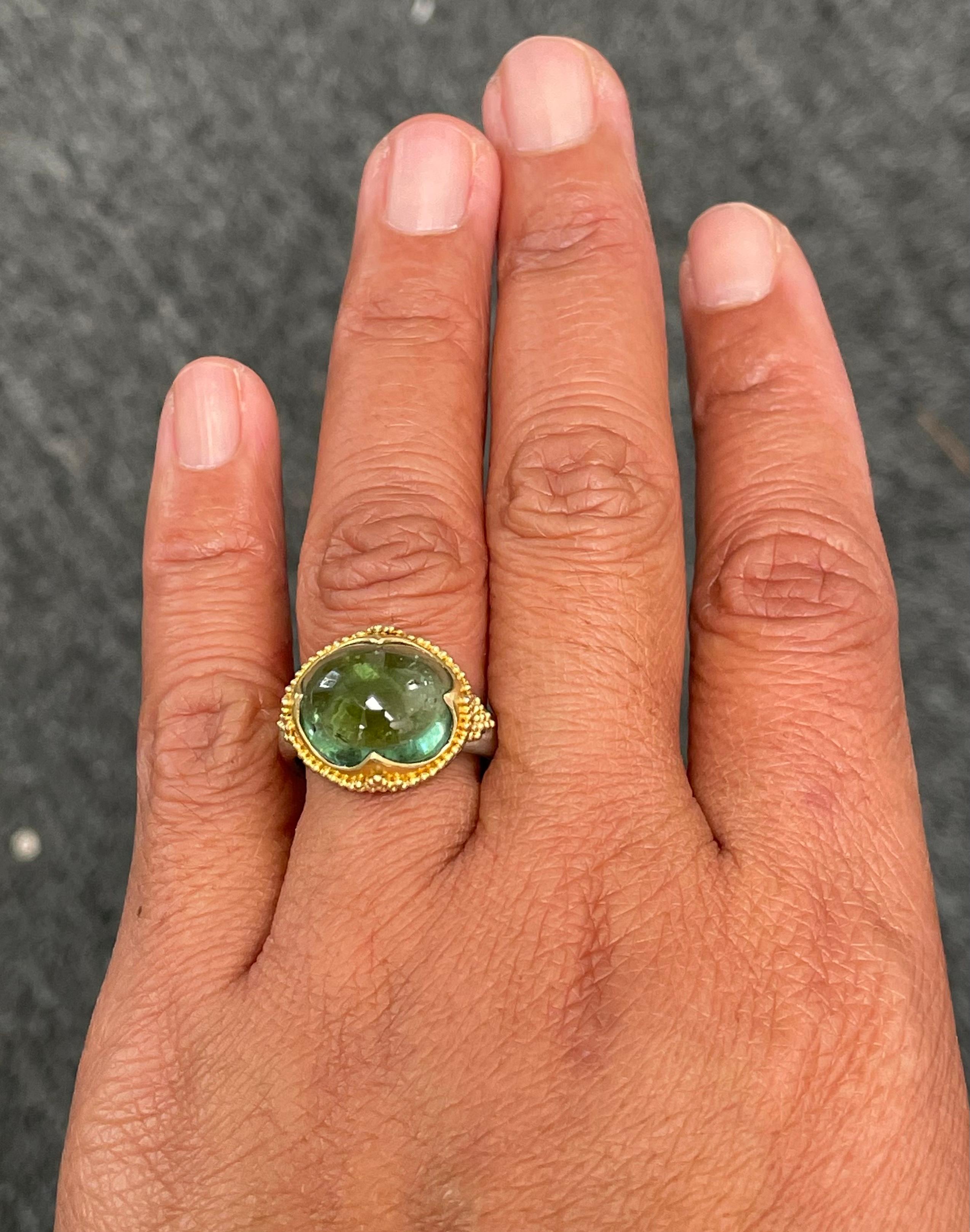Contemporary Steven Battelle 8.2 Carats Green Tourmaline Granulated 22K Gold Silver Ring For Sale