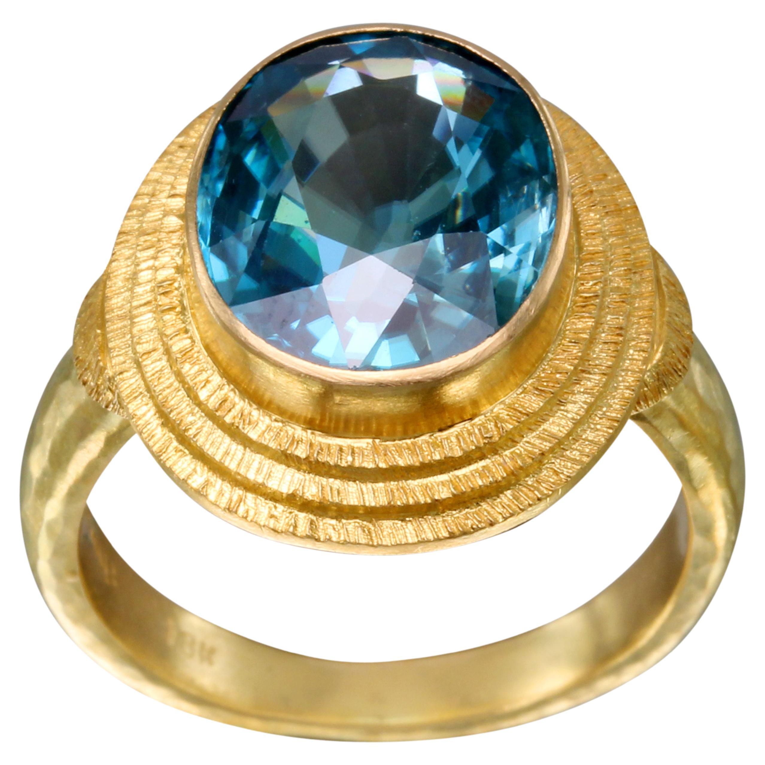 Steven Battelle 8.5 Carats Blue Zircon 18K Gold Ring For Sale