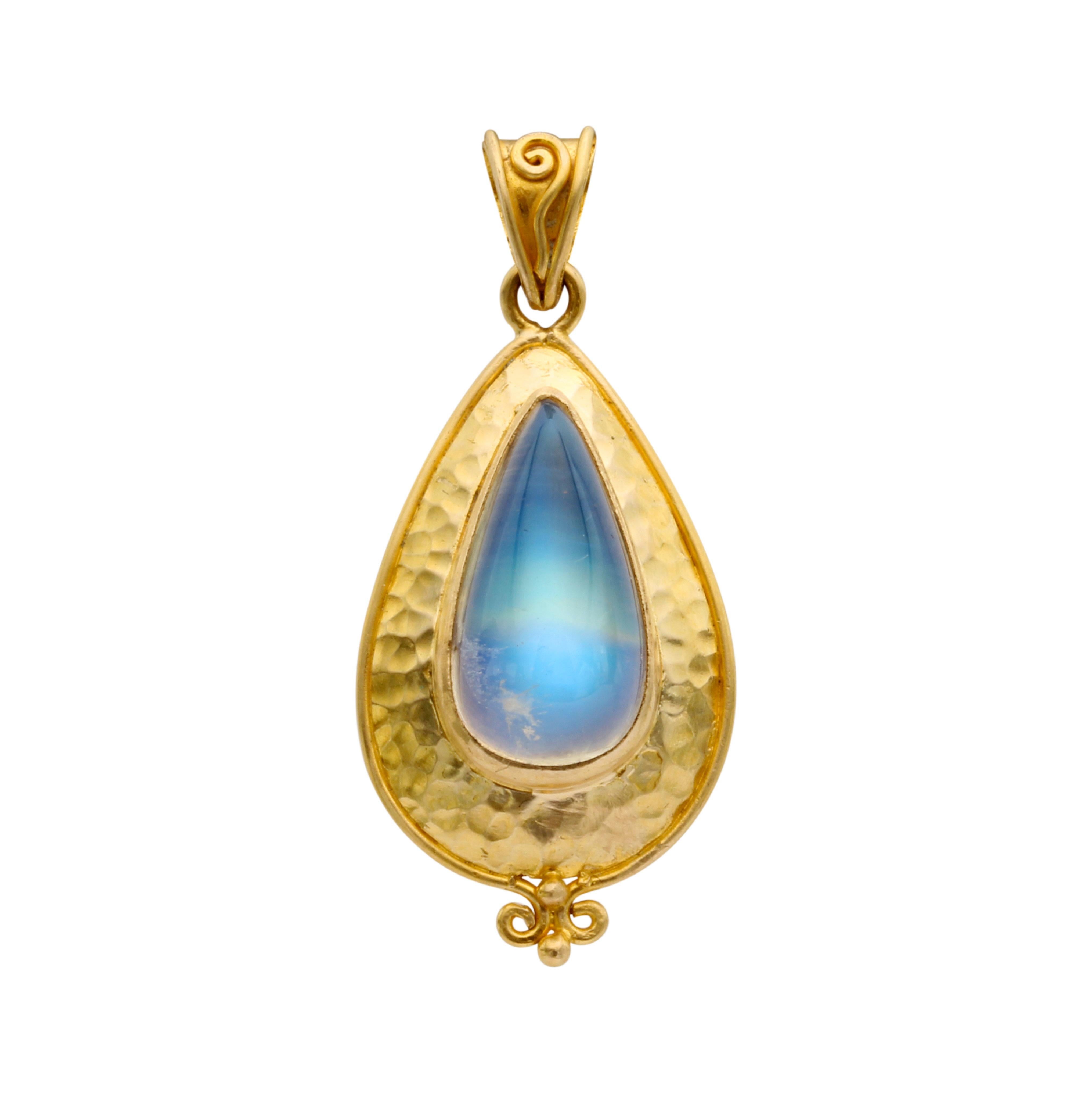 Taille cabochon Steven Battelle Pendentif en or 18 carats avec pierre de lune arc-en-ciel de 8,5 carats en vente