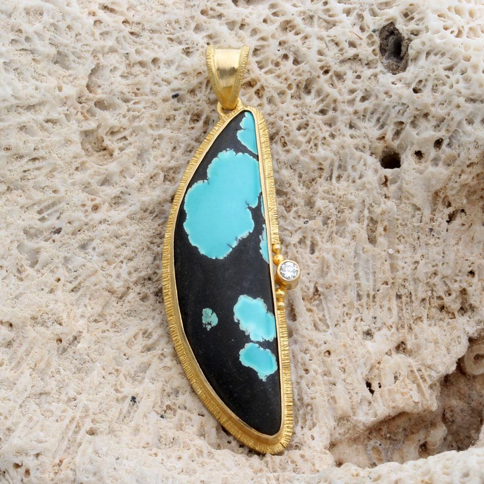 Steven Battelle Pendentif en or 18 carats avec turquoise et diamants de 8,7 carats en vente 1