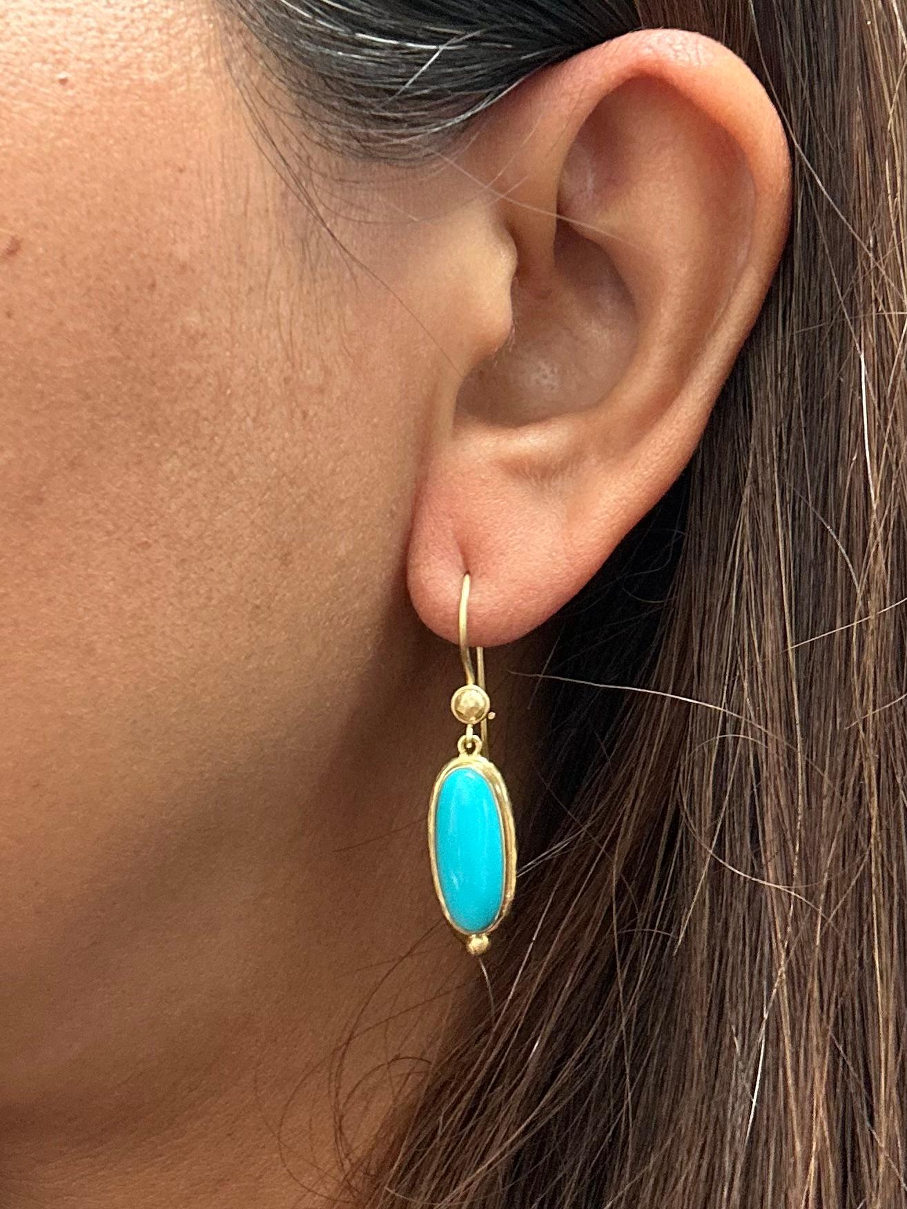 Contemporary Steven Battelle 9.1 Carats Sleeping Beauty Turquoise 18k Gold Wire Earrings For Sale