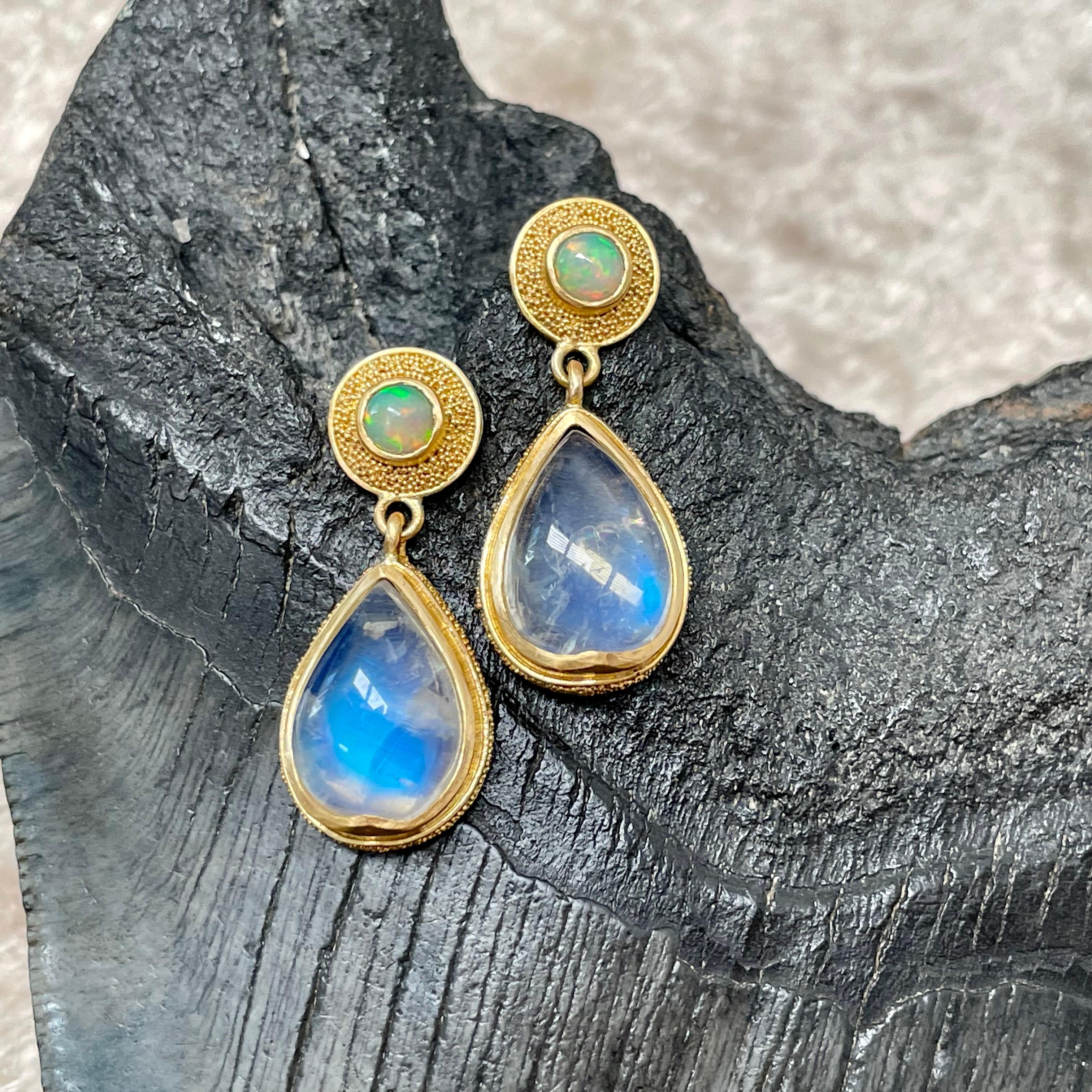 Steven Battelle 9.2 Carat Rainbow Moonstone Ethiopian Opal 22k Gold Post Earring In New Condition For Sale In Soquel, CA