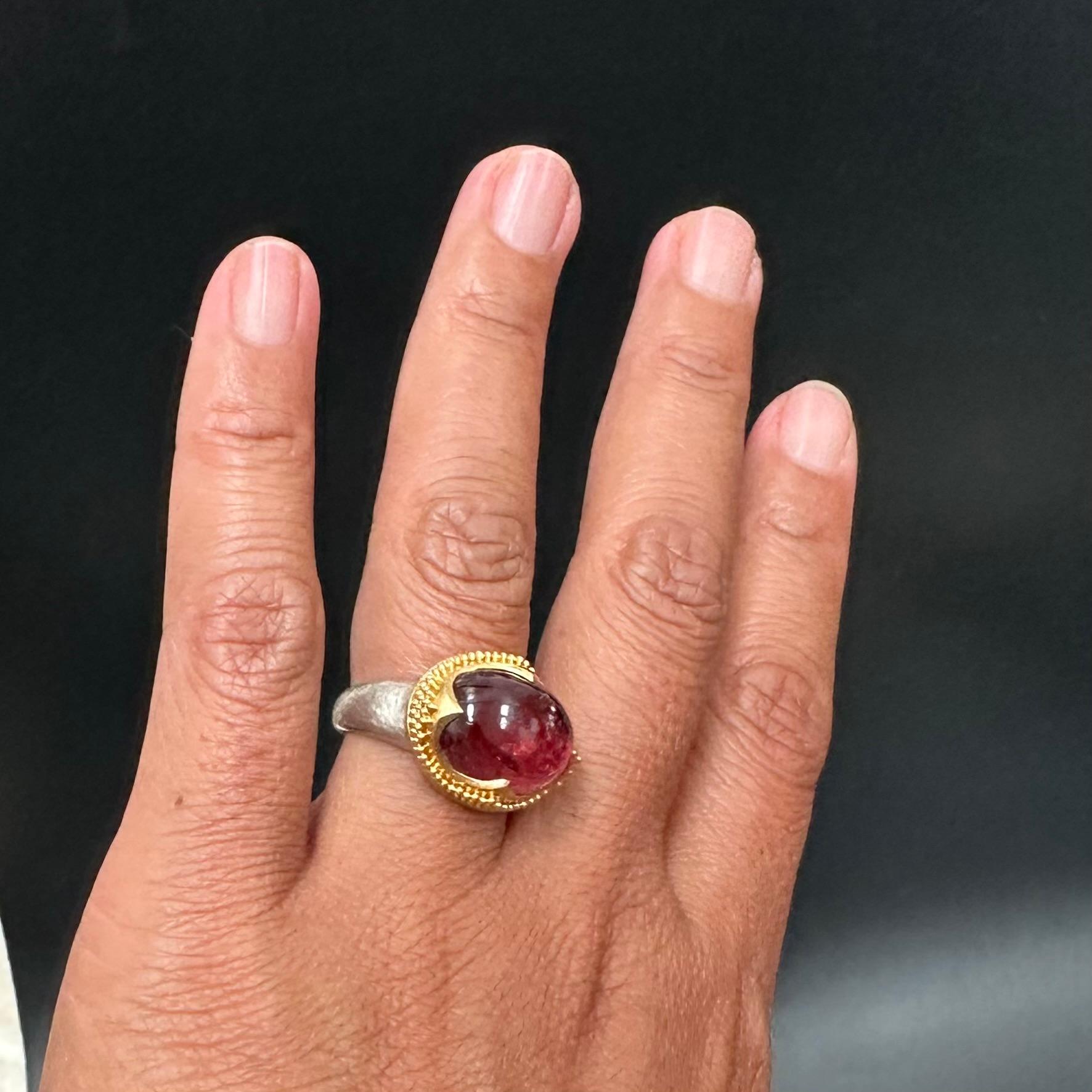 Steven Battelle Anello con tormalina rosa da 9,8 carati in oro e argento 22 carati A. Silver in vendita 8