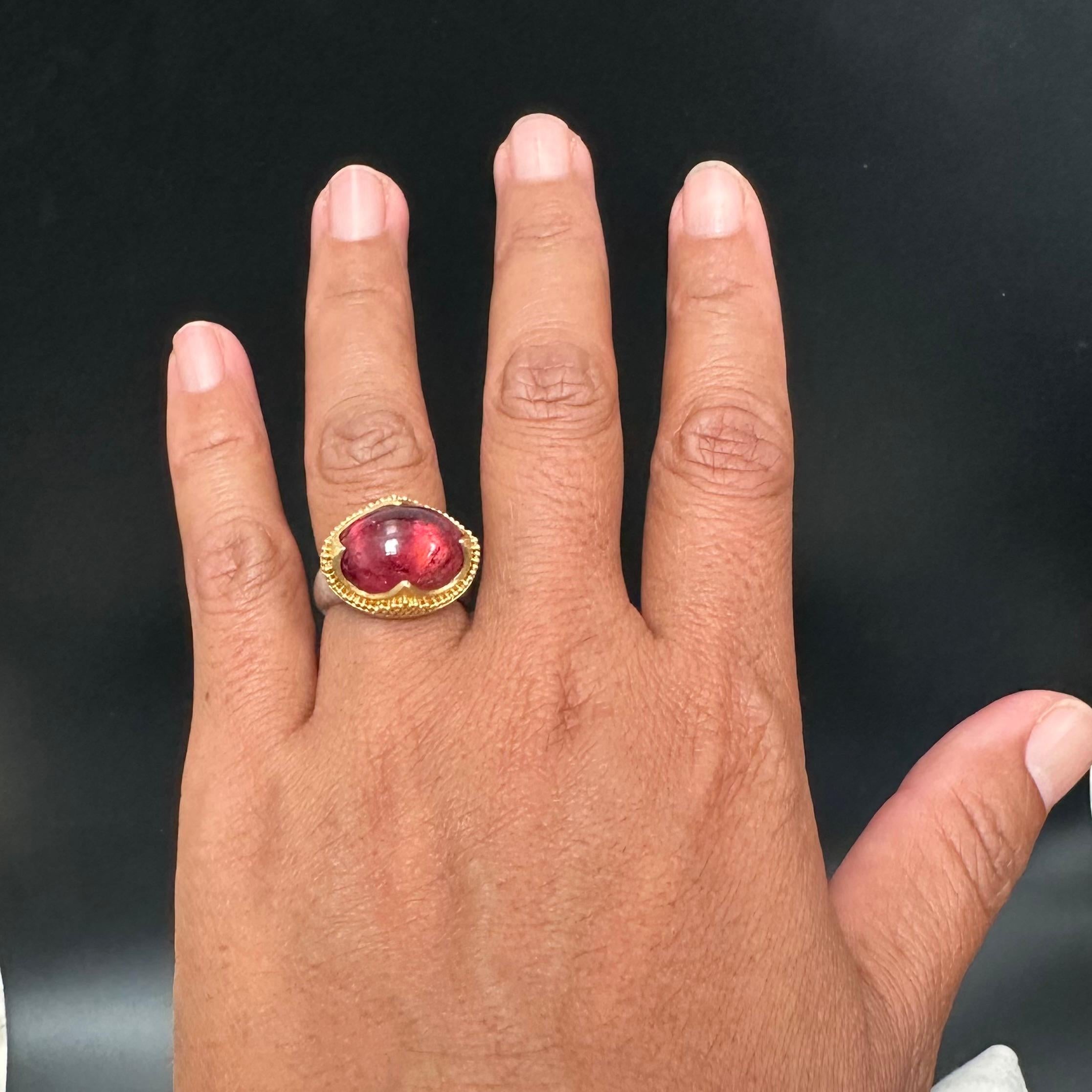 Steven Battelle Anello con tormalina rosa da 9,8 carati in oro e argento 22 carati A. Silver in vendita 12