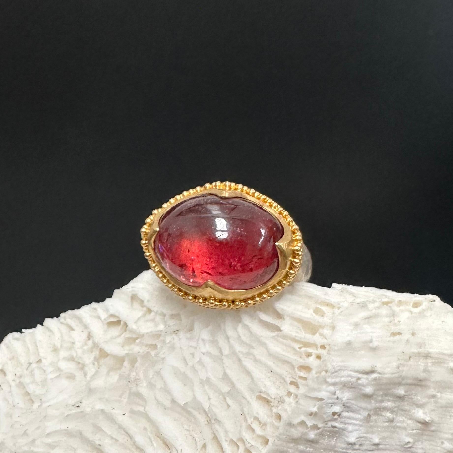 Steven Battelle Anello con tormalina rosa da 9,8 carati in oro e argento 22 carati A. Silver In condizioni Nuovo in vendita a Soquel, CA