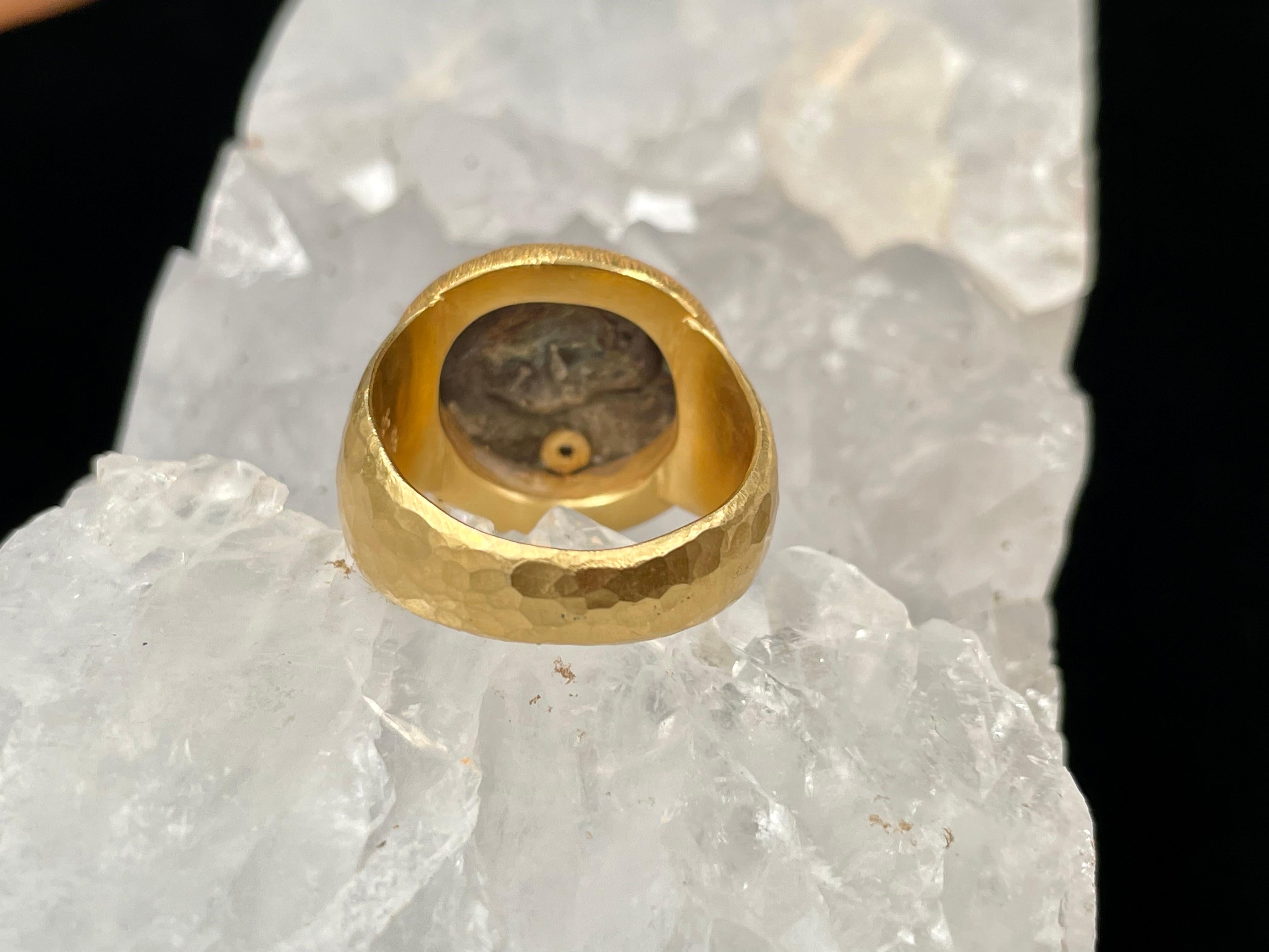 En vente :  Bague en or 22k Athéna grecque ancienne du 5ème siècle avant J.C., avec diamant 6