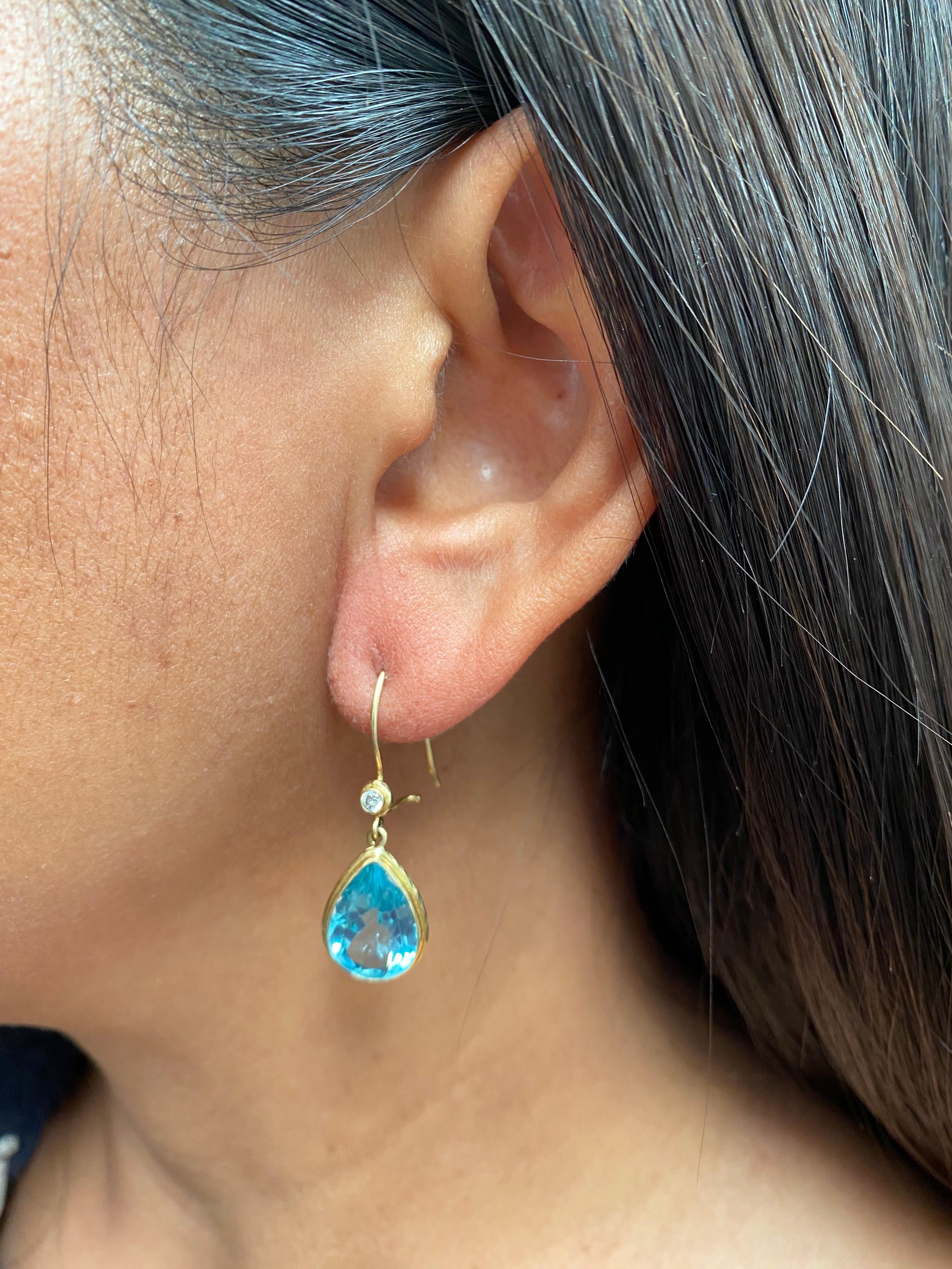Contemporary Steven Battelle Apatite Diamond Drop Earring 18k Gold For Sale