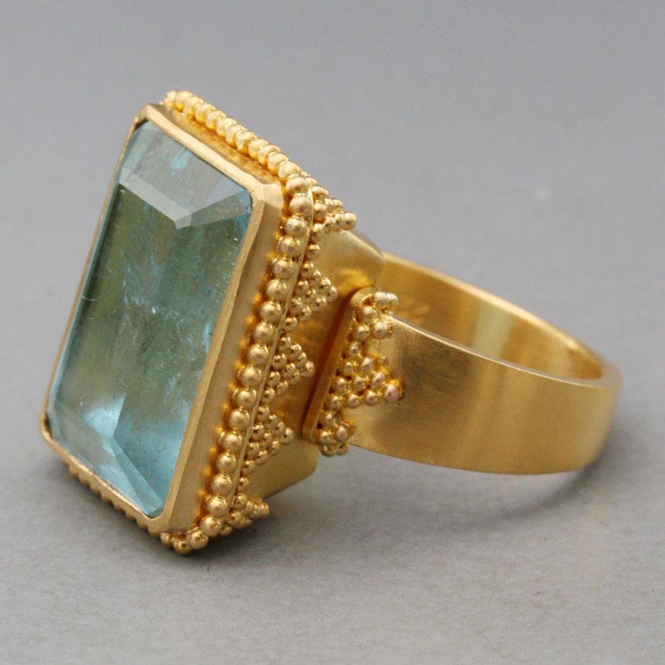 Steven Battelle Aquamarin-Cocktailring, 22K Gold, Größe 7 (Zeitgenössisch)