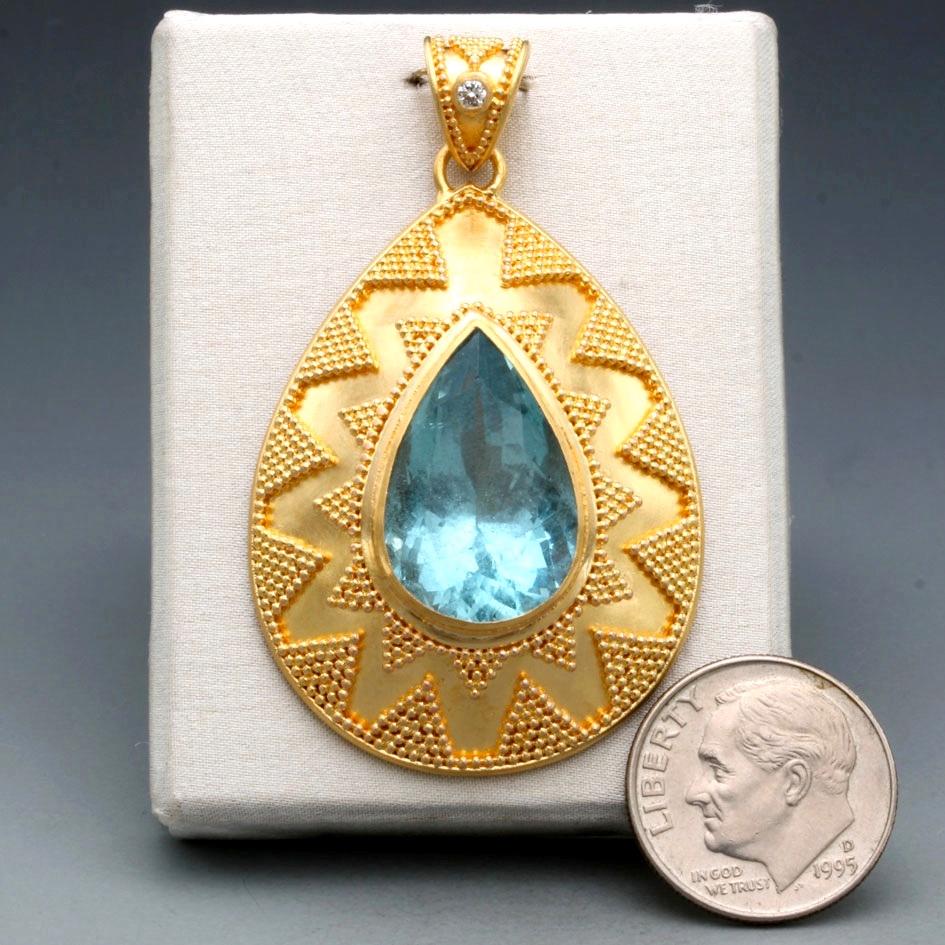 Contemporain Steven Battelle Pendentif en or 22 carats avec aigue-marine et diamants 11,2 carats en vente
