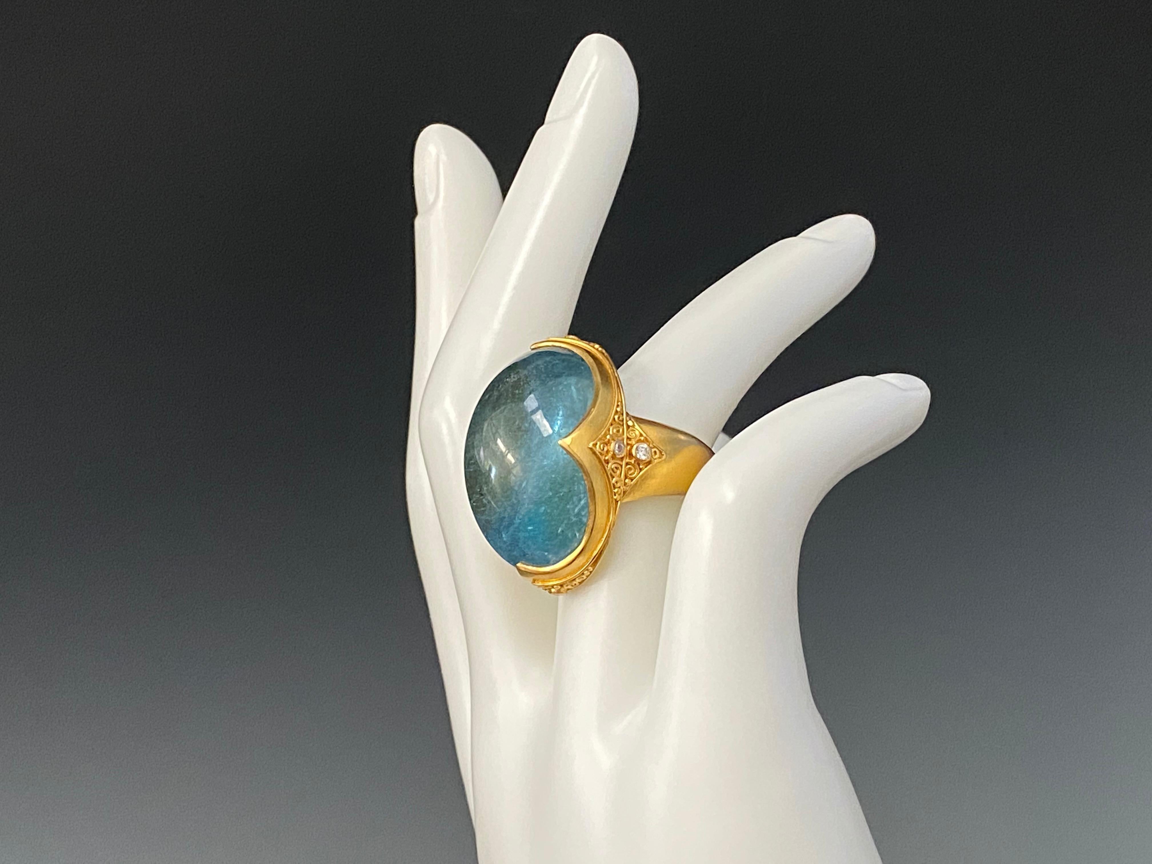 Contemporary Steven Battelle 54 Carat Aquamarine Diamonds 22K Gold Ring  For Sale