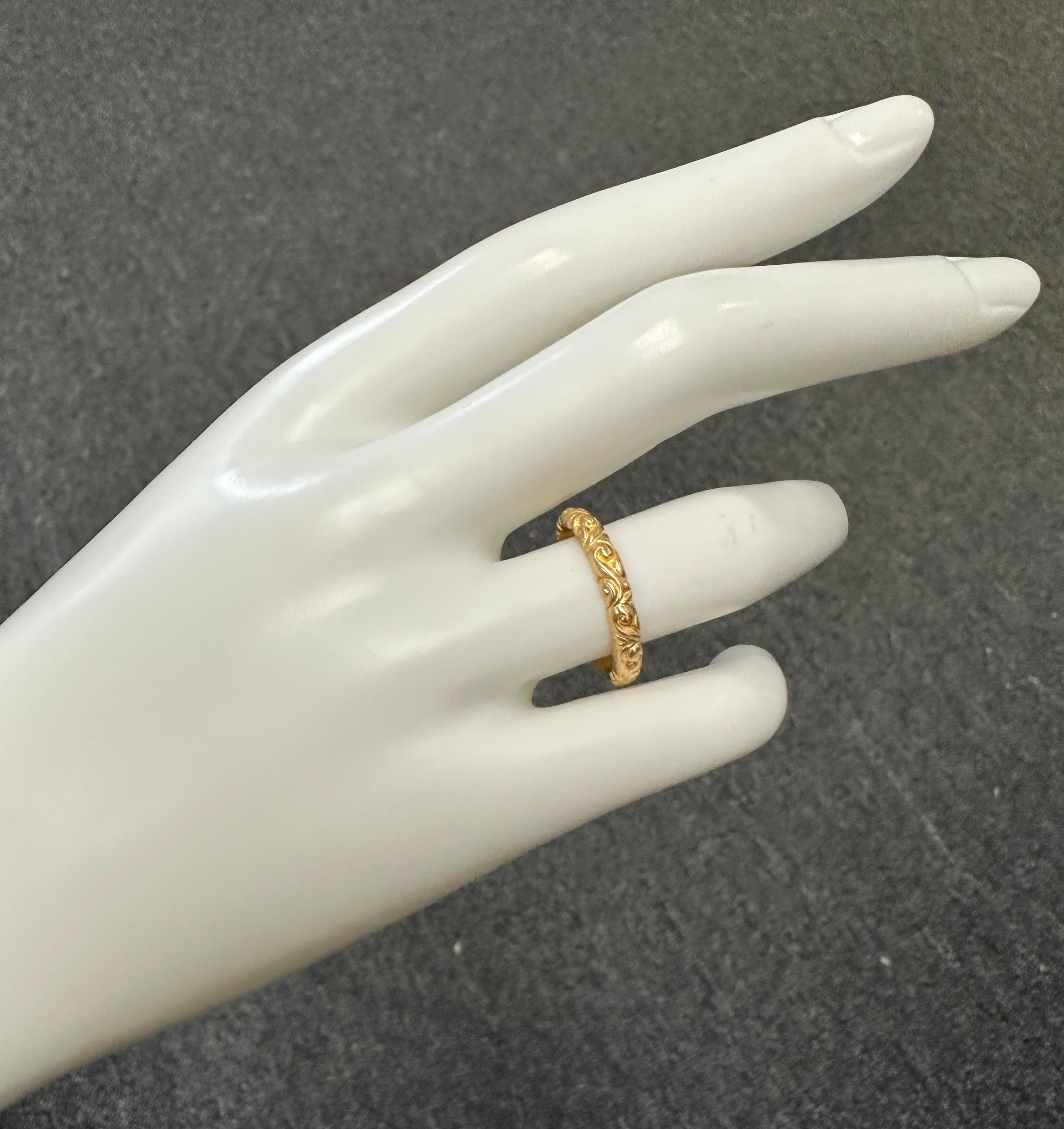 Steven Battelle Baroque Carved 18K Gold Classic Ring For Sale 3