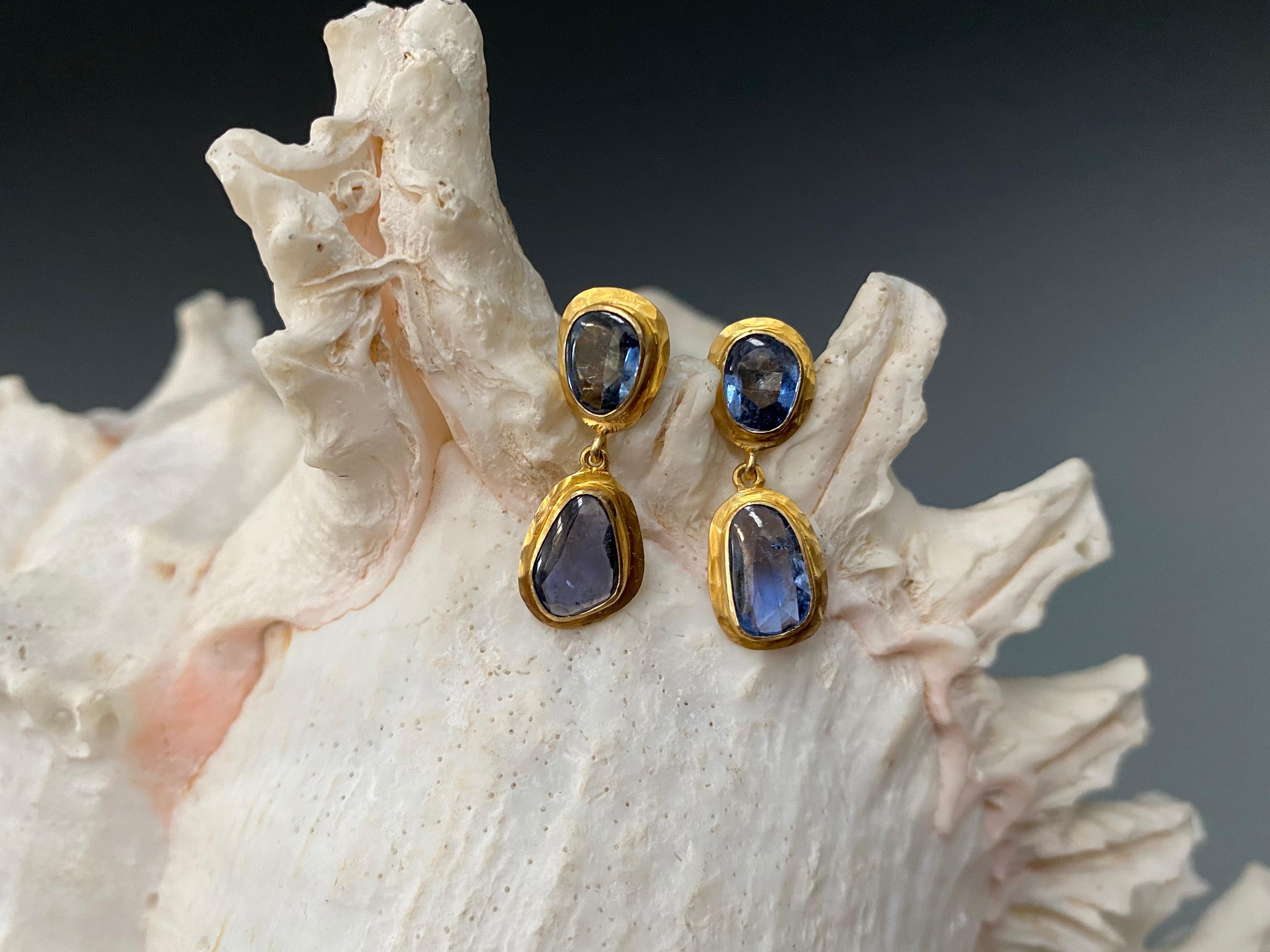 Contemporary Steven Battelle Blue Sapphire Post and Drop Earrings 18k Gold