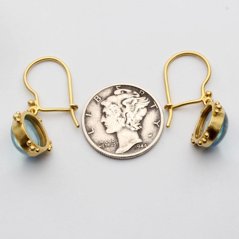 Steven Battelle Cabochon Aquamarine 18K Gold Wire Earrings In New Condition In Soquel, CA