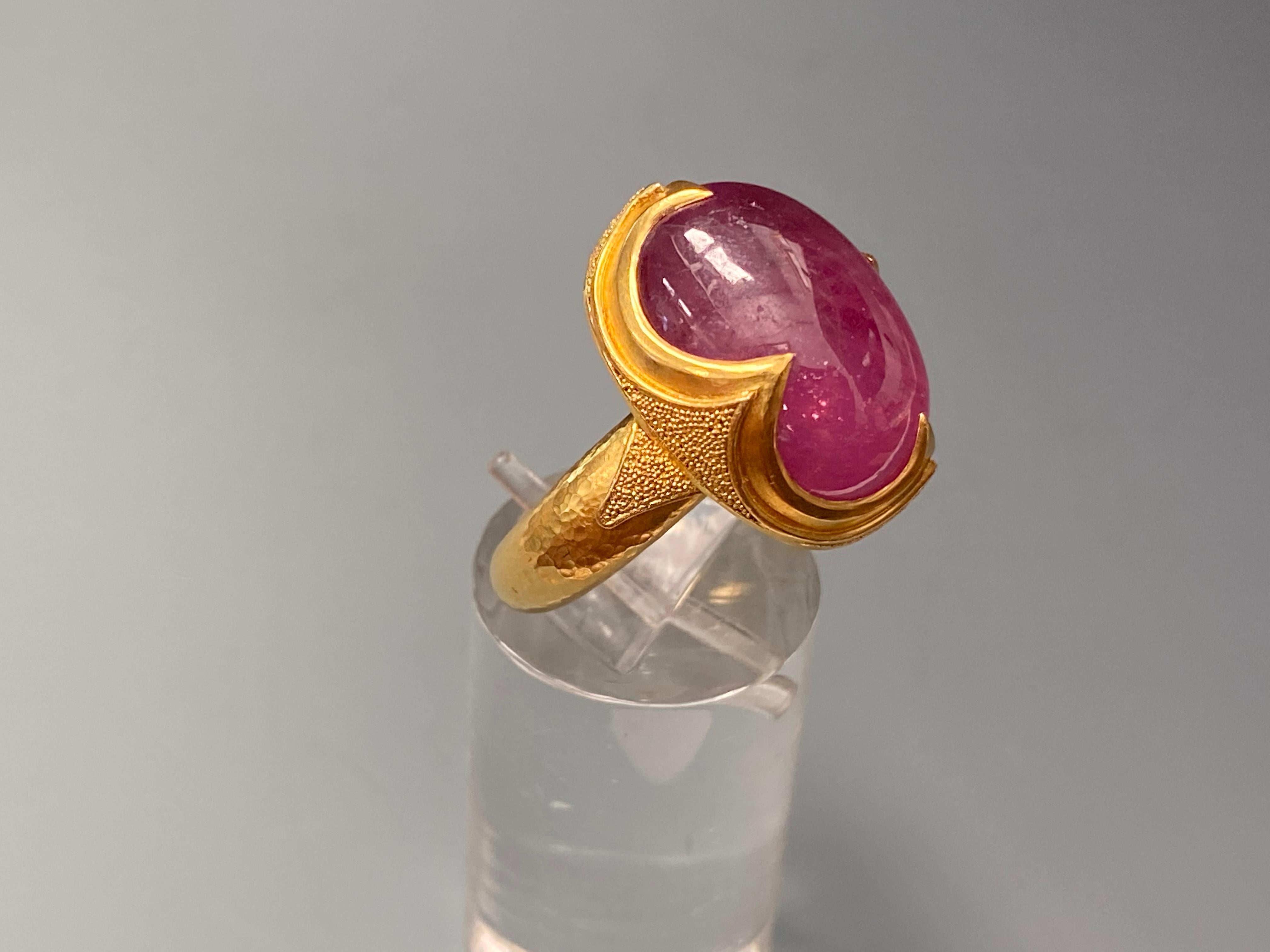 Contemporary Steven Battelle Cabochon Ruby Ring 22k Gold For Sale