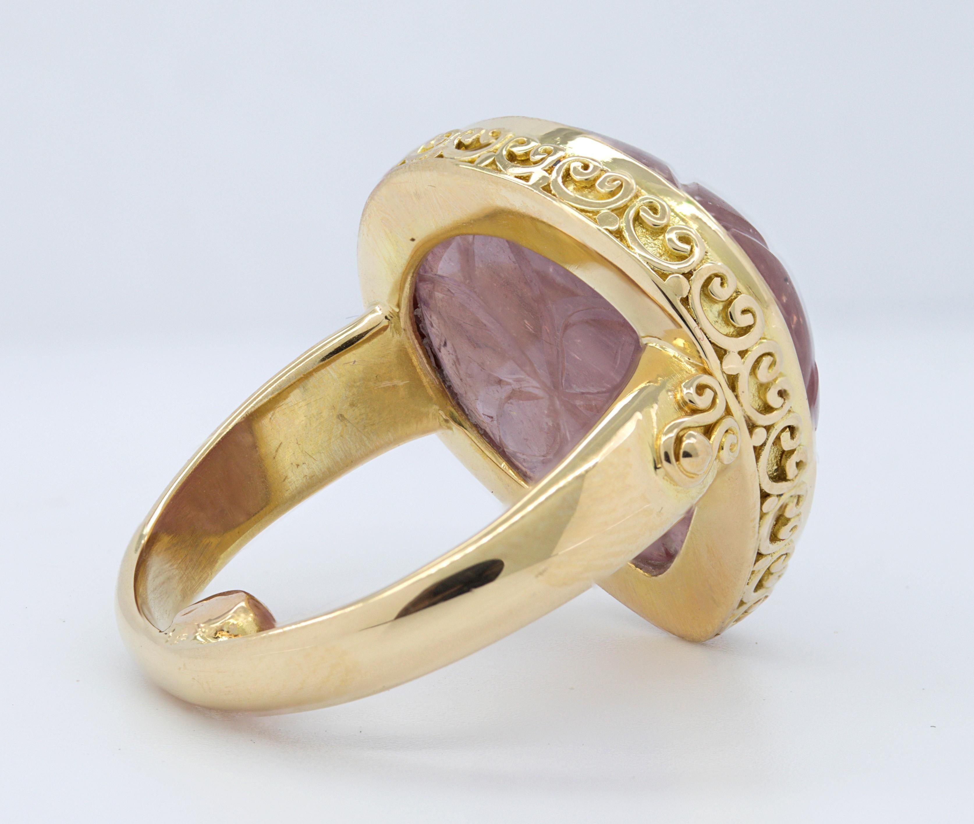 Steven Battelle Carved Ruby, 18K Yellow Gold Ring For Sale 1