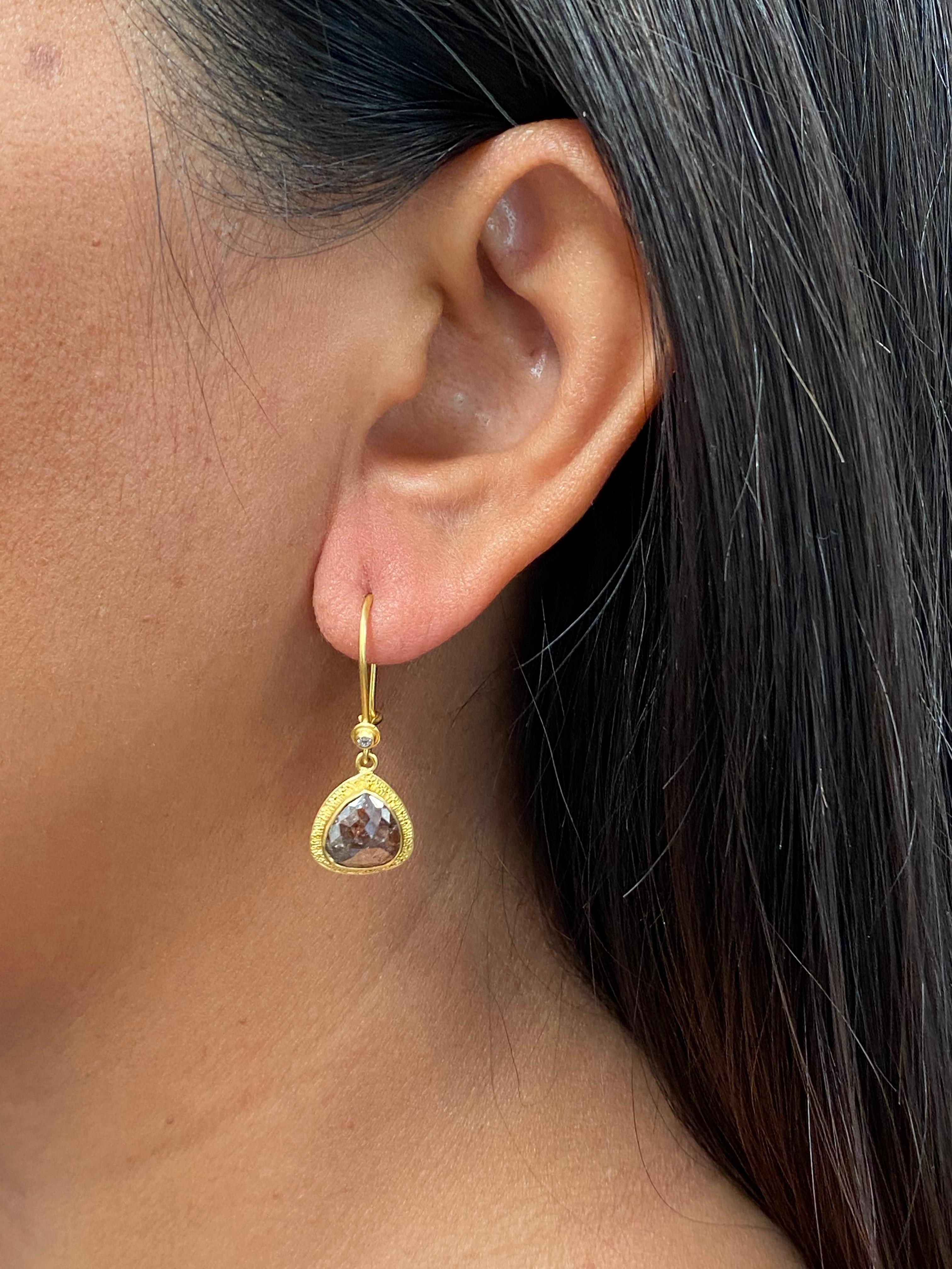 Contemporary Steven Battelle Diamond Drop Earrings 22k Gold For Sale