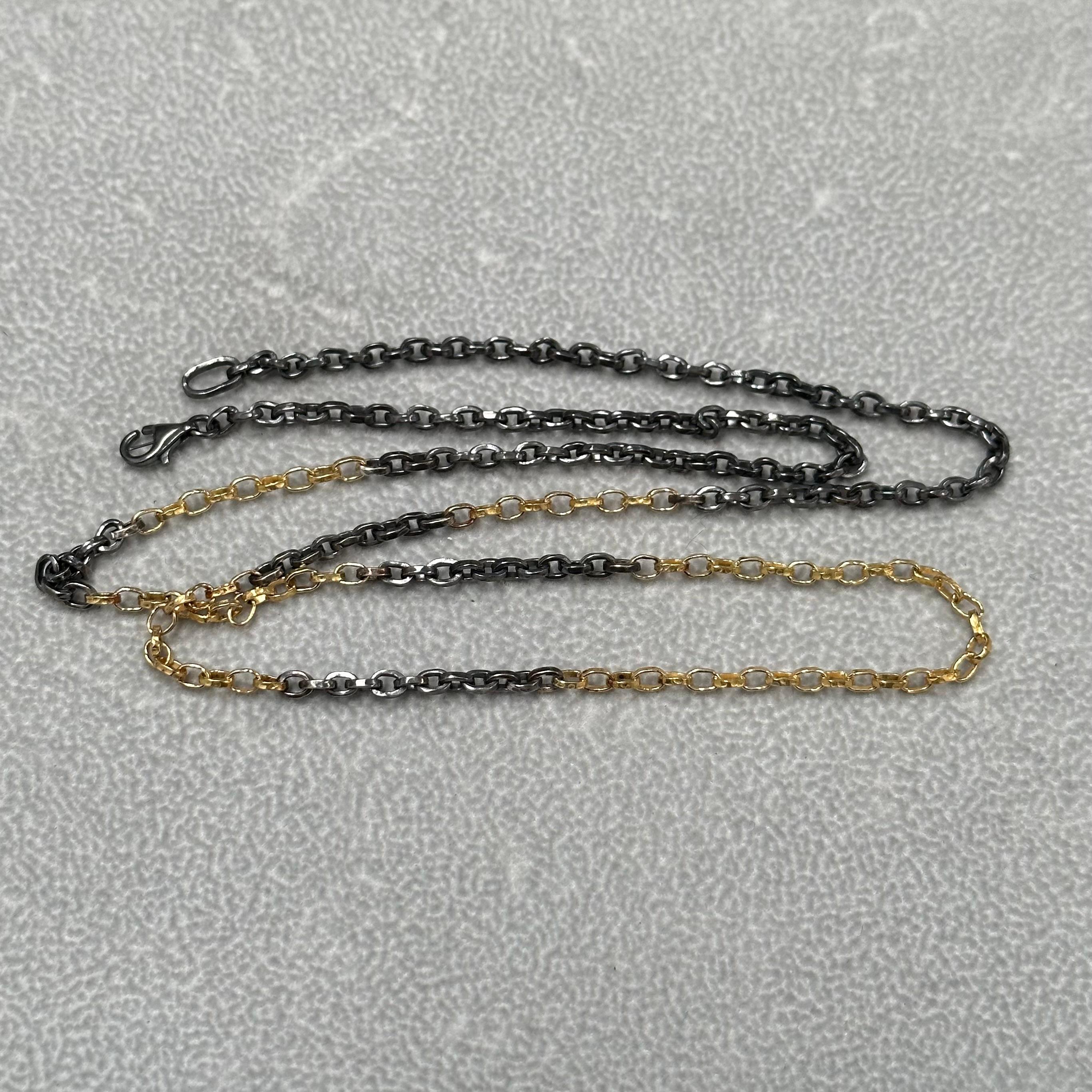 da uomo o donna Steven Battelle Catena organica in argento ossidato e martellato a mano in oro 18k da 24