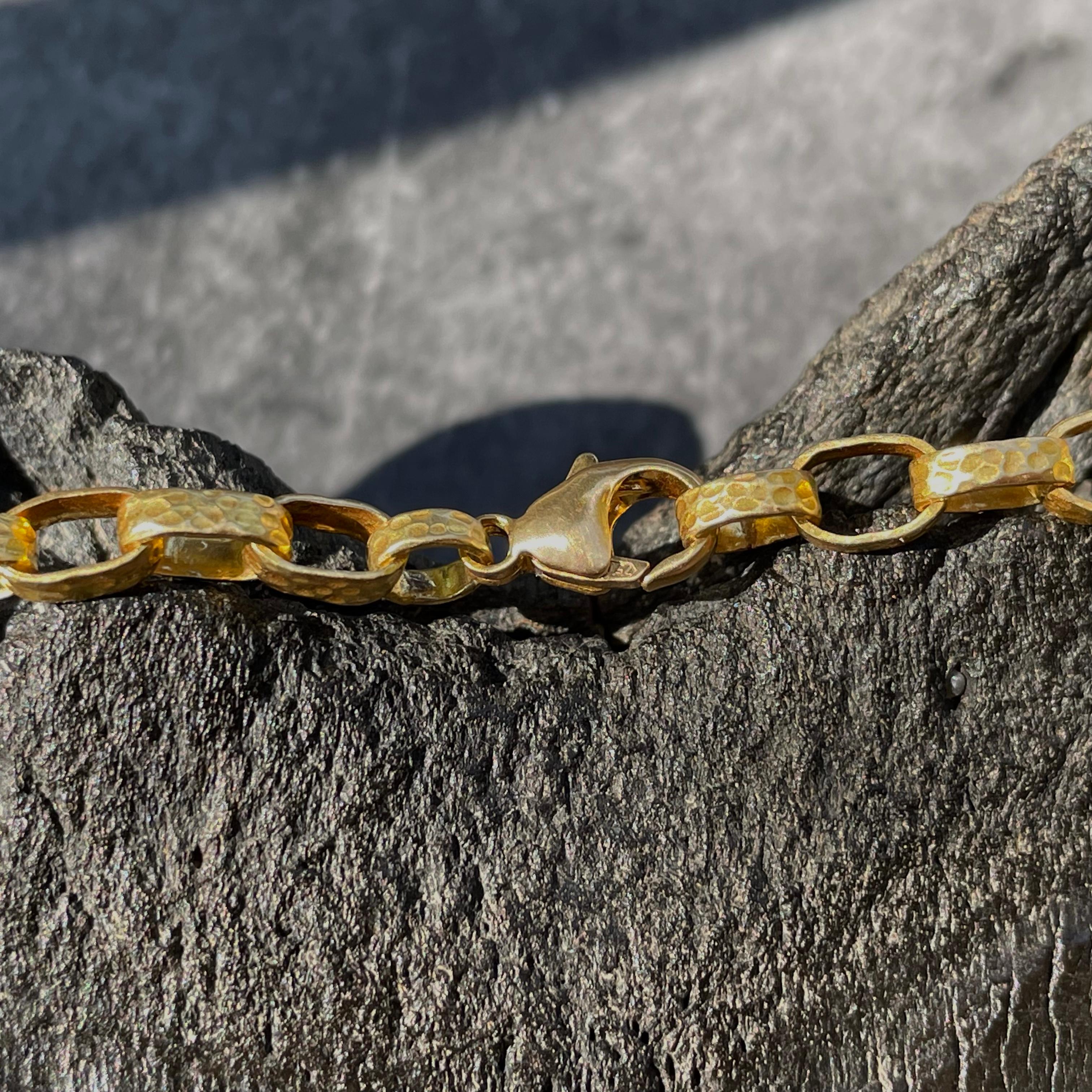 Steven Battelle Handgefertigte, gehämmerte, schwere 18K 22 Zoll Goldkette (Moderne)